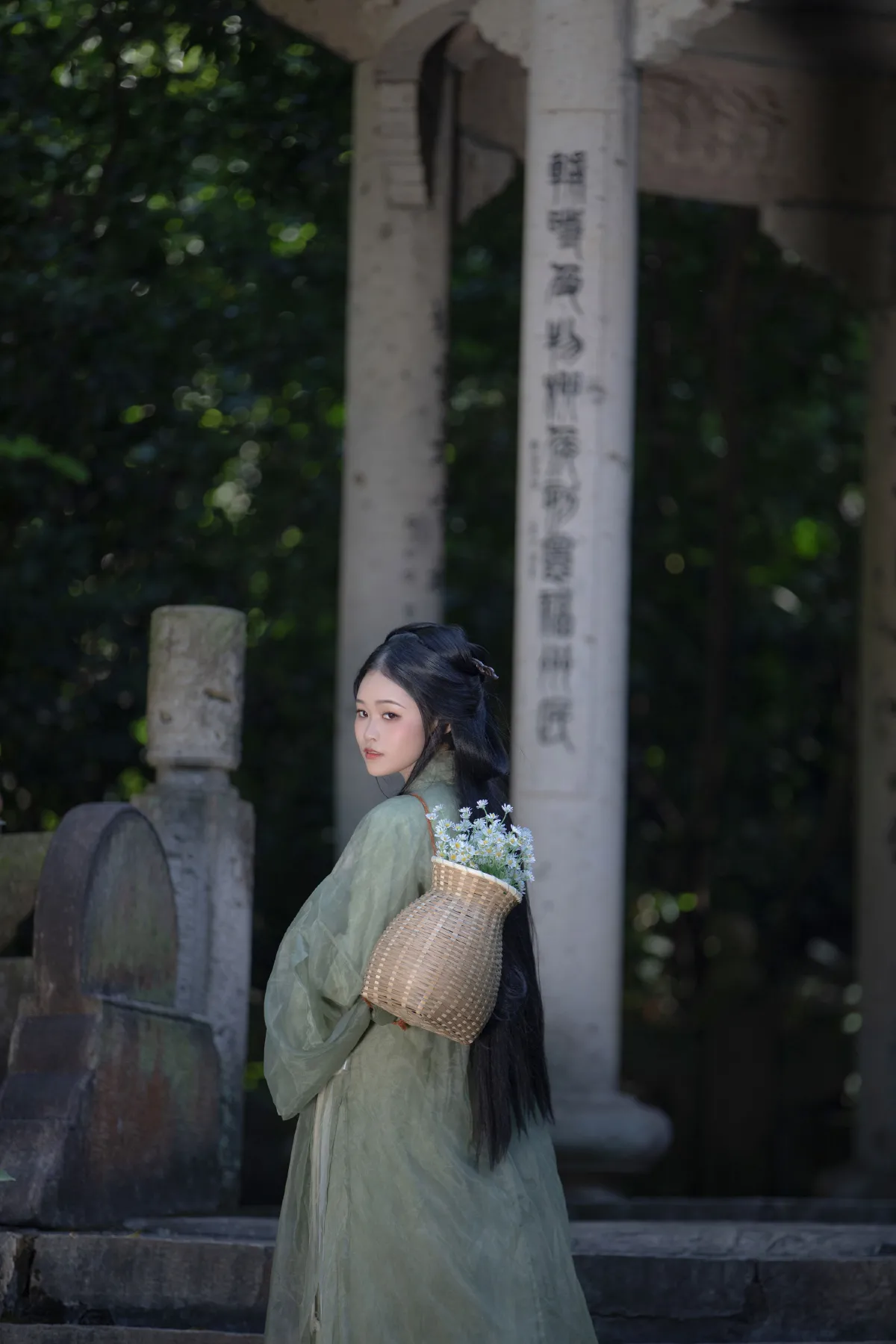 只道春暮