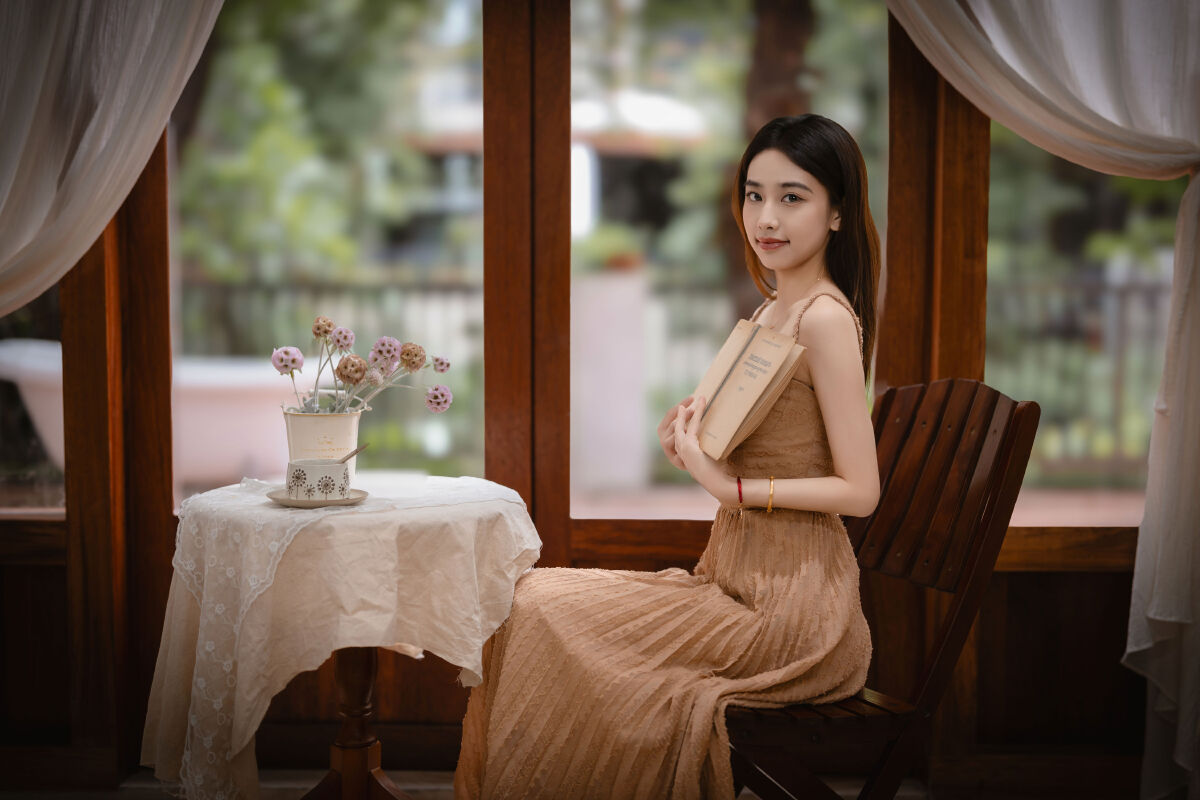 凌影_楠楠《琴键的那束光》美图作品图片5