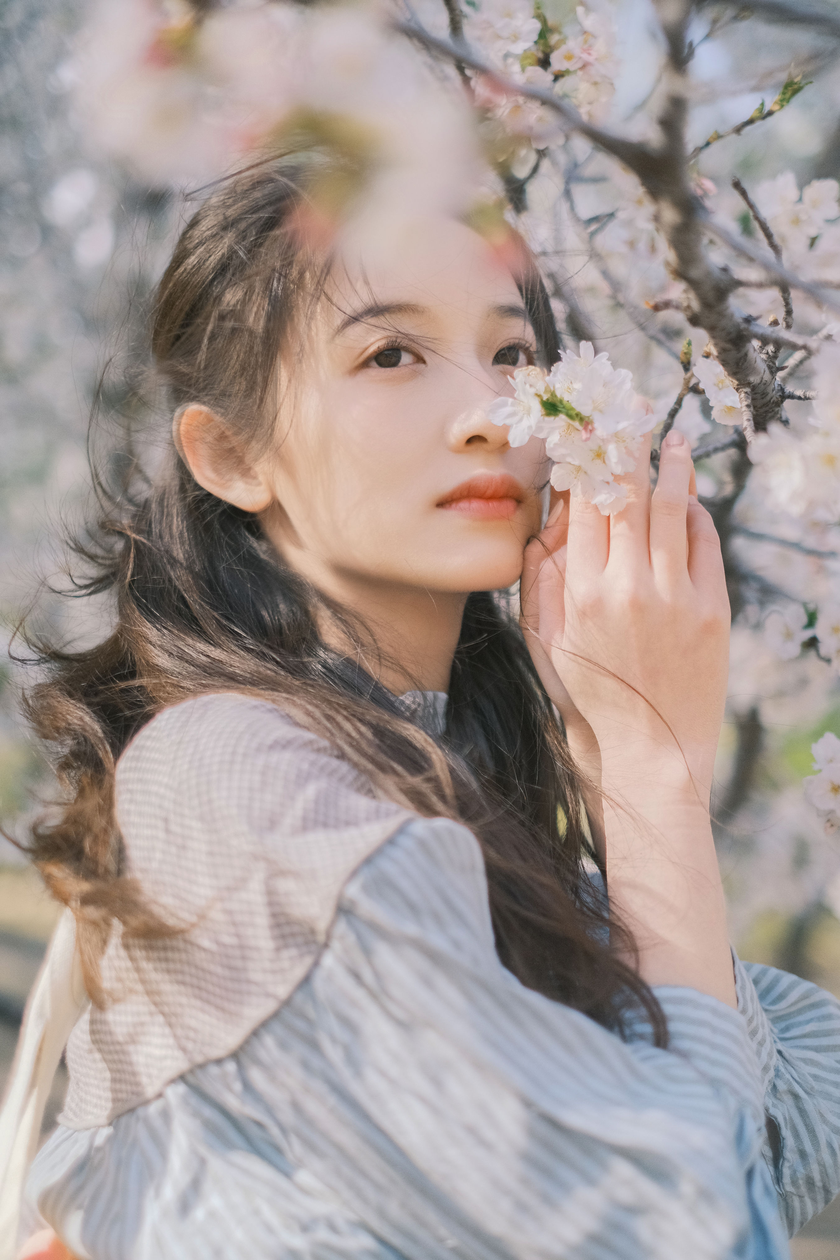 Sa娇少女写真馆_彤《春日信》美图作品图片3