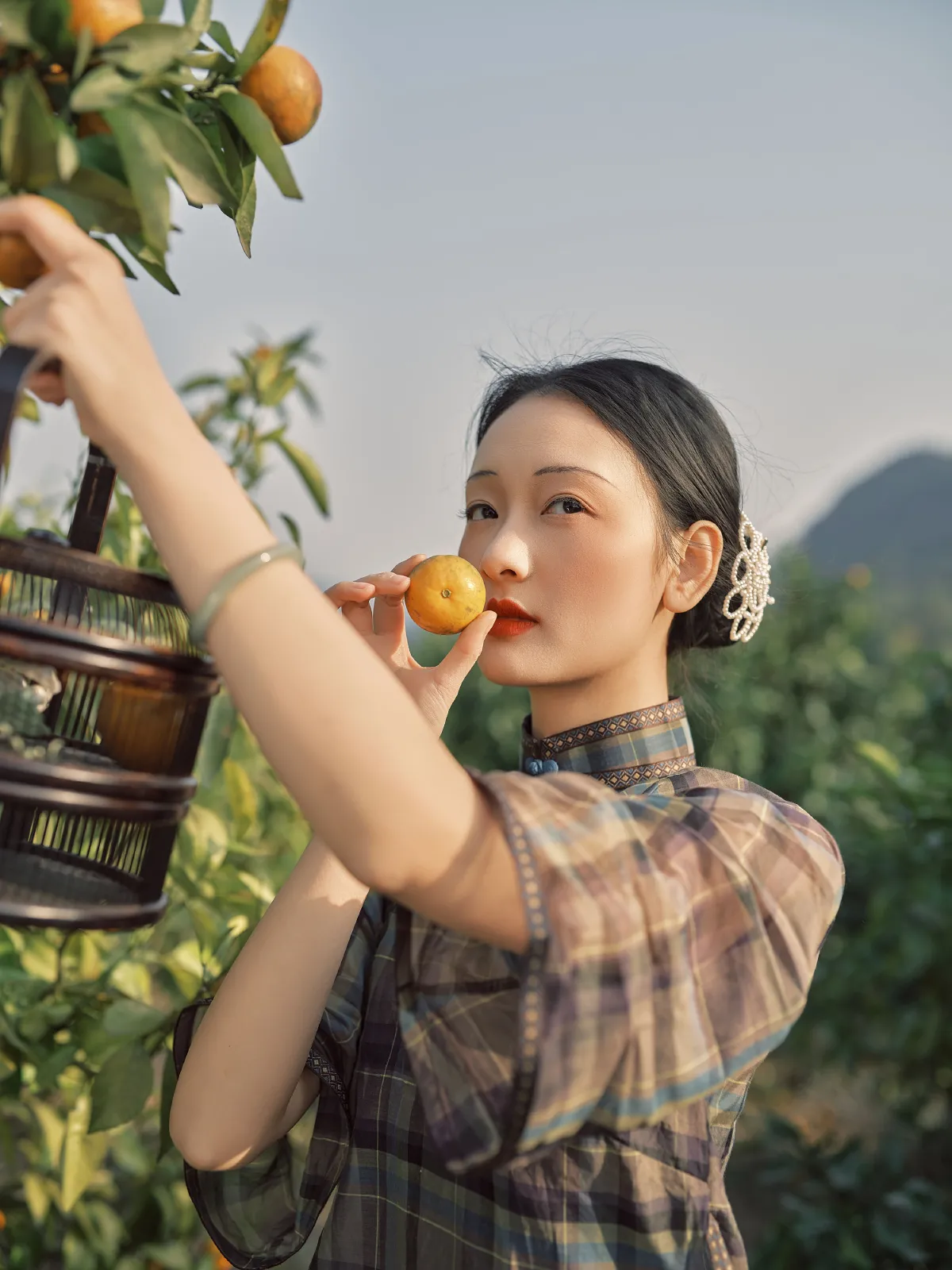 甜汐_妖怪哪里逃《橘子熟了》美图作品图片2
