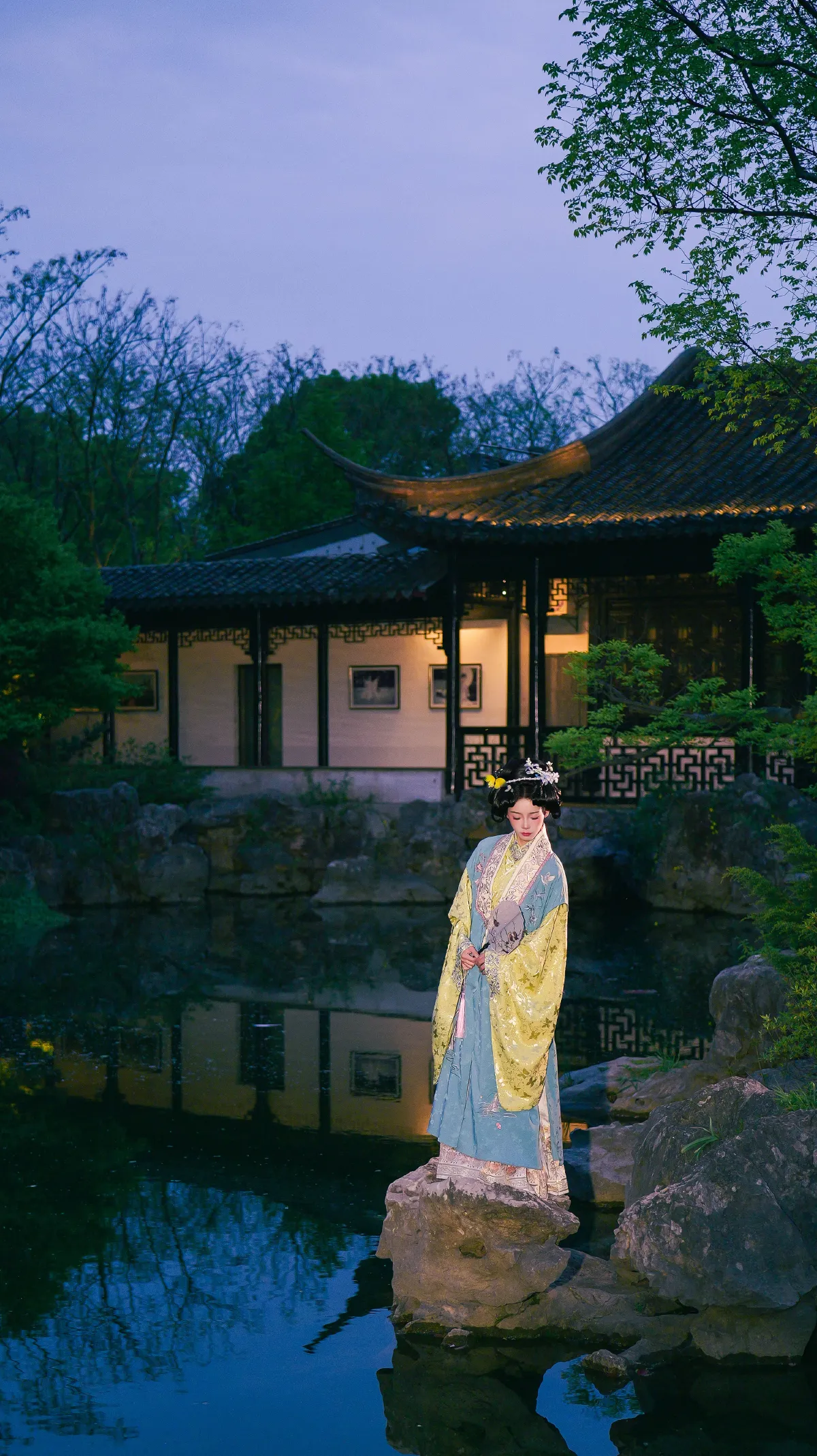 橘子海上_小熊《一拂袖便是三百个春秋》美图作品图片2