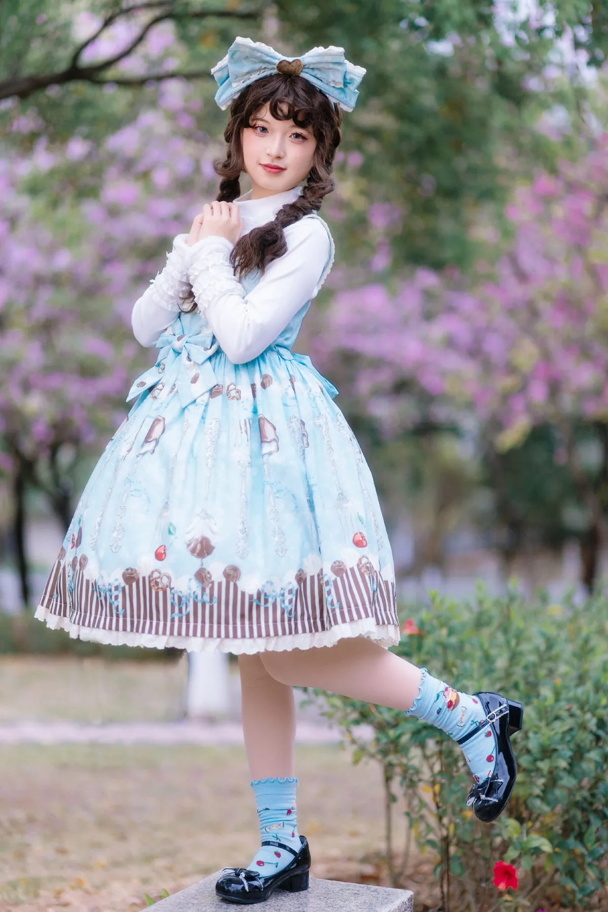 蛋糕少女