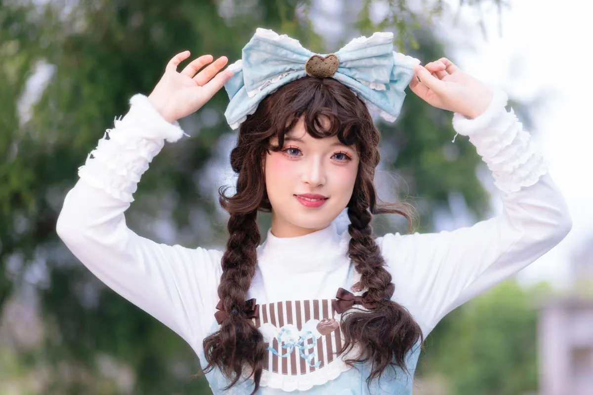 蛋糕少女