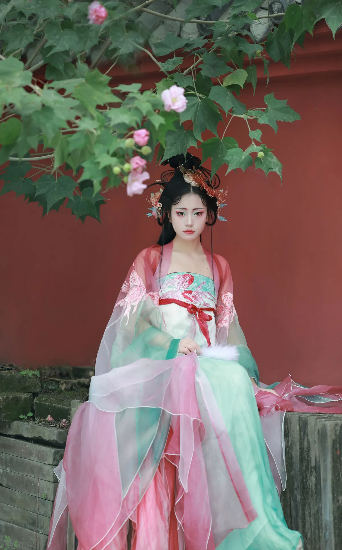 卷卷不卷w_千玥《锦鲤》美图作品图片4