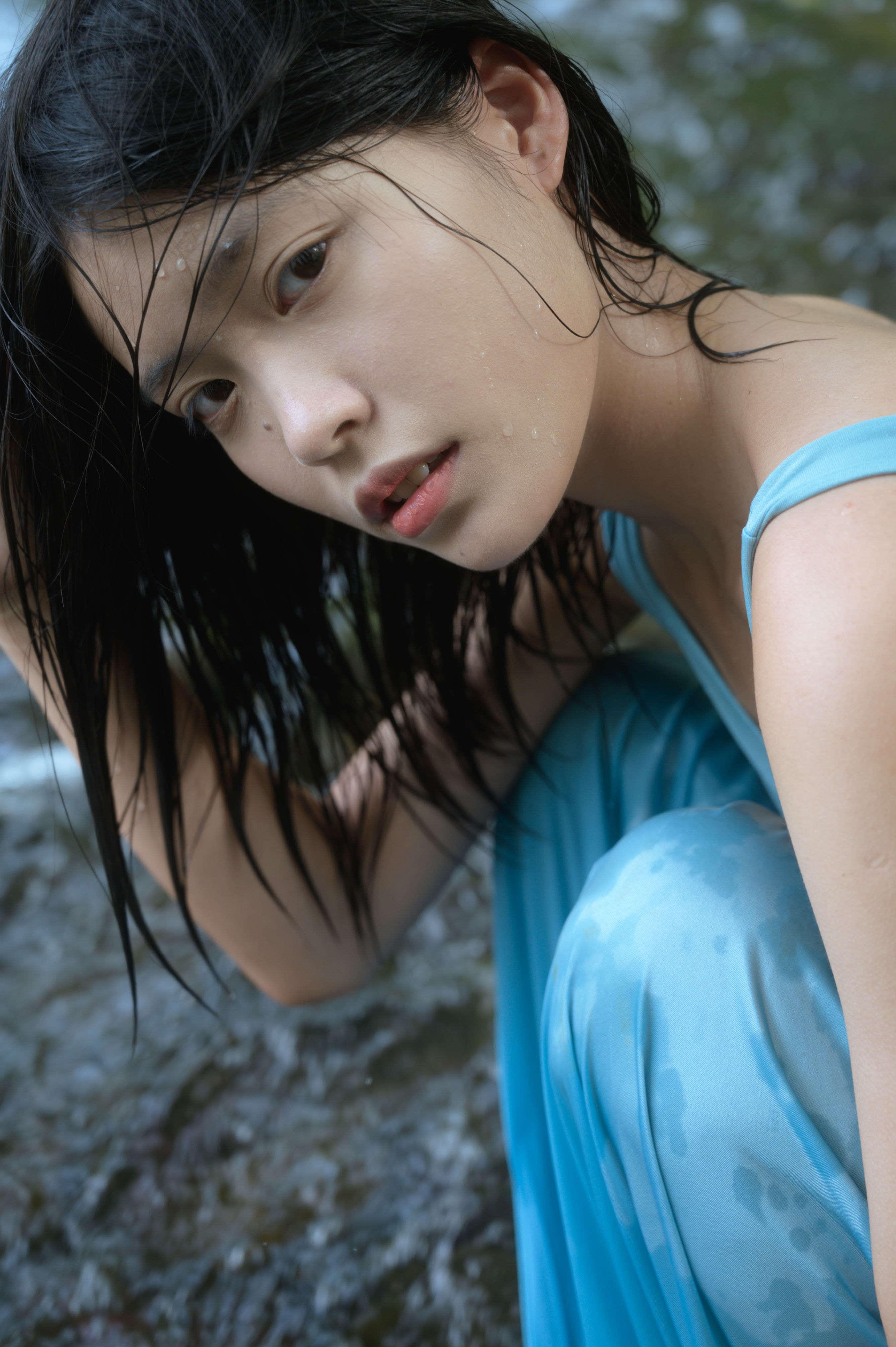 尤里CC_i人凌凌七《潺潺流水》美图作品图片1