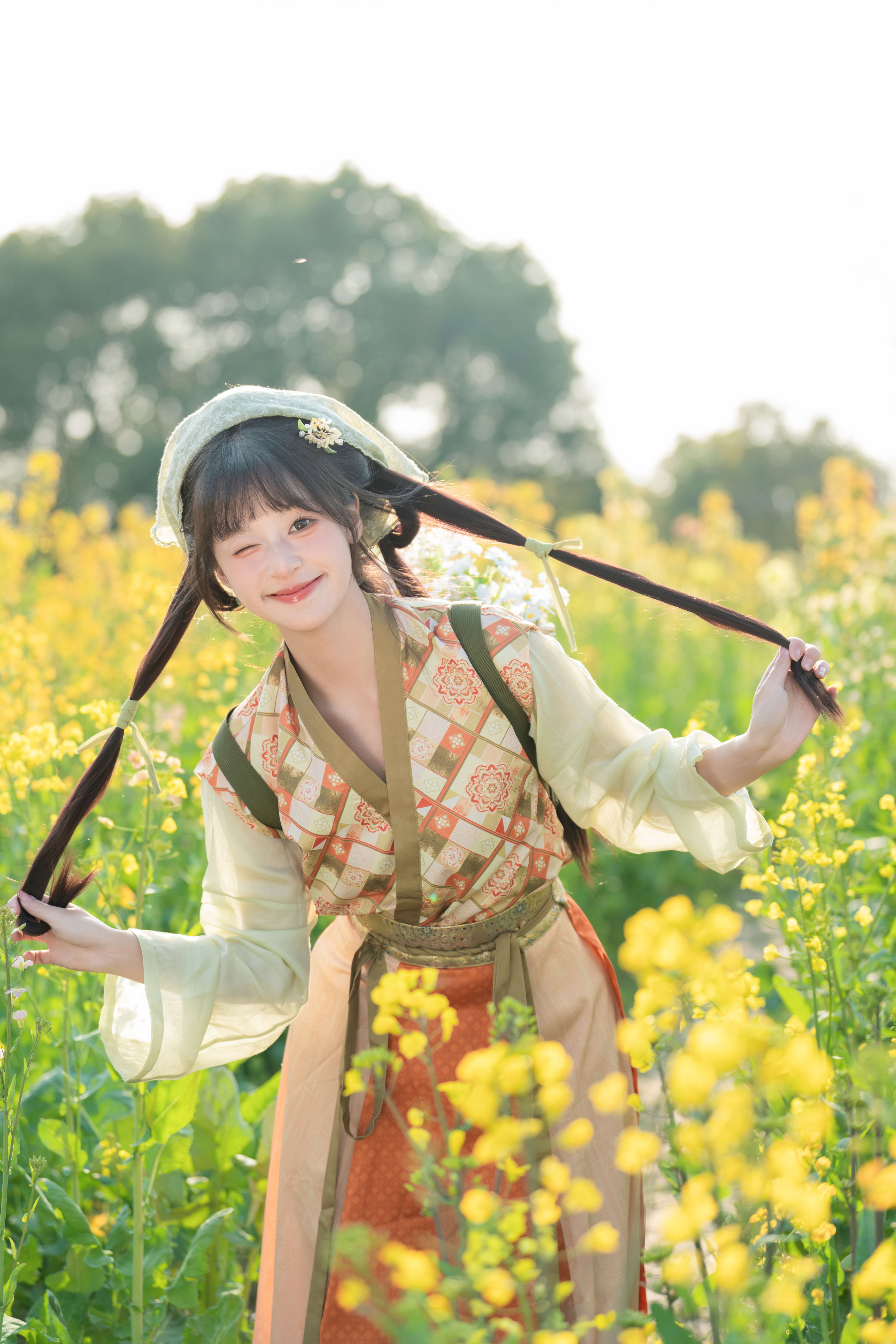 西夏_夏芋小年《油菜花》美图作品图片2