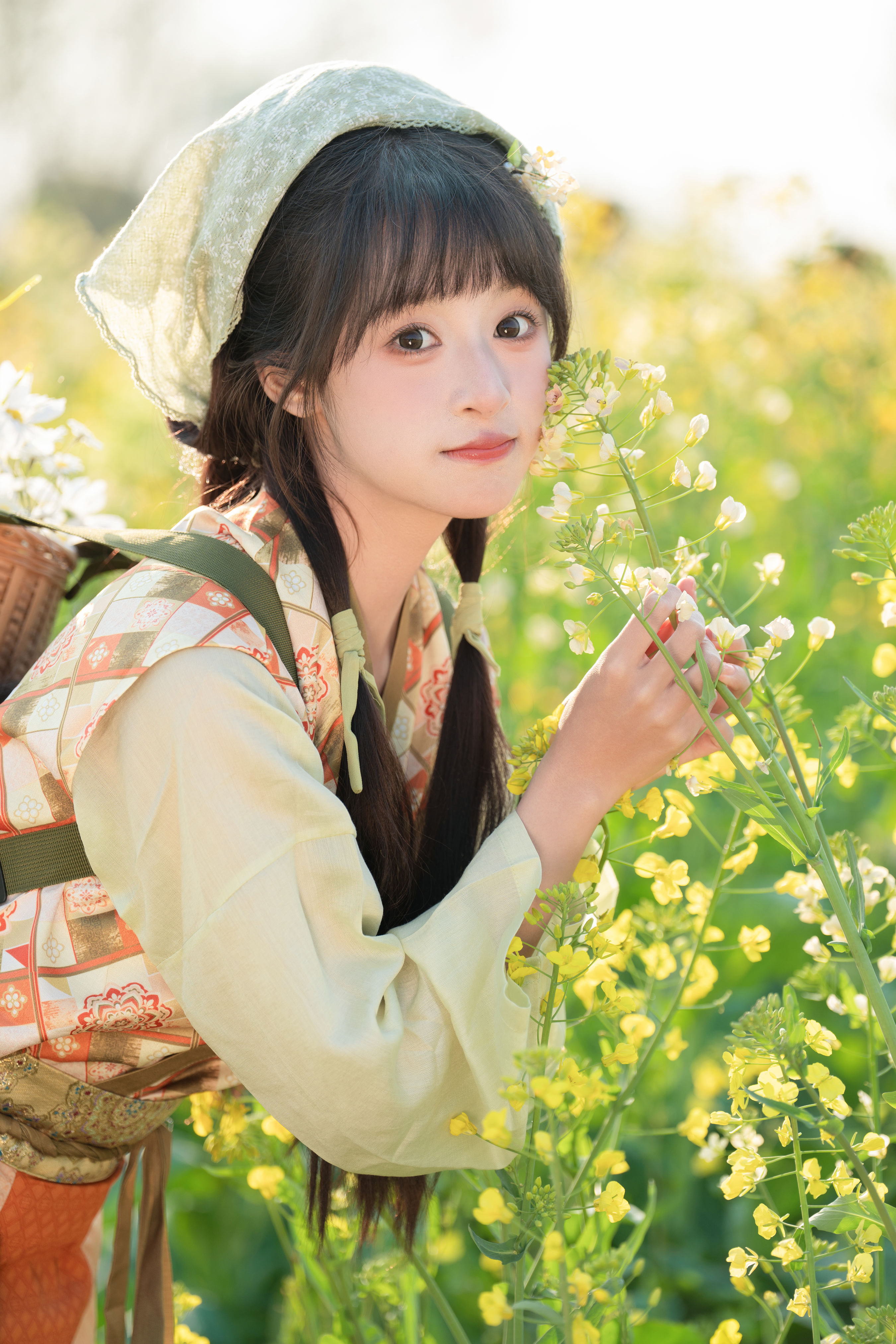 西夏_夏芋小年《油菜花》美图作品图片5