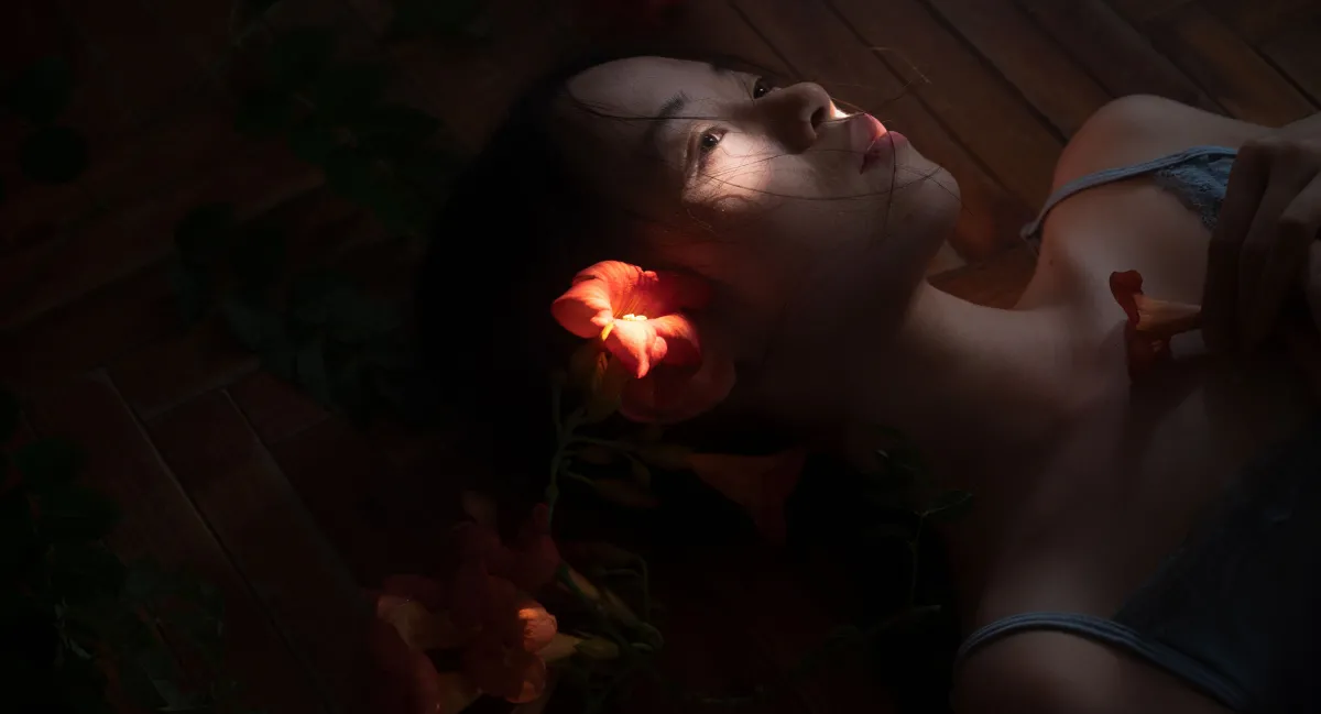 一只小黑王_蔡景梵《凌霄花》美图作品图片4