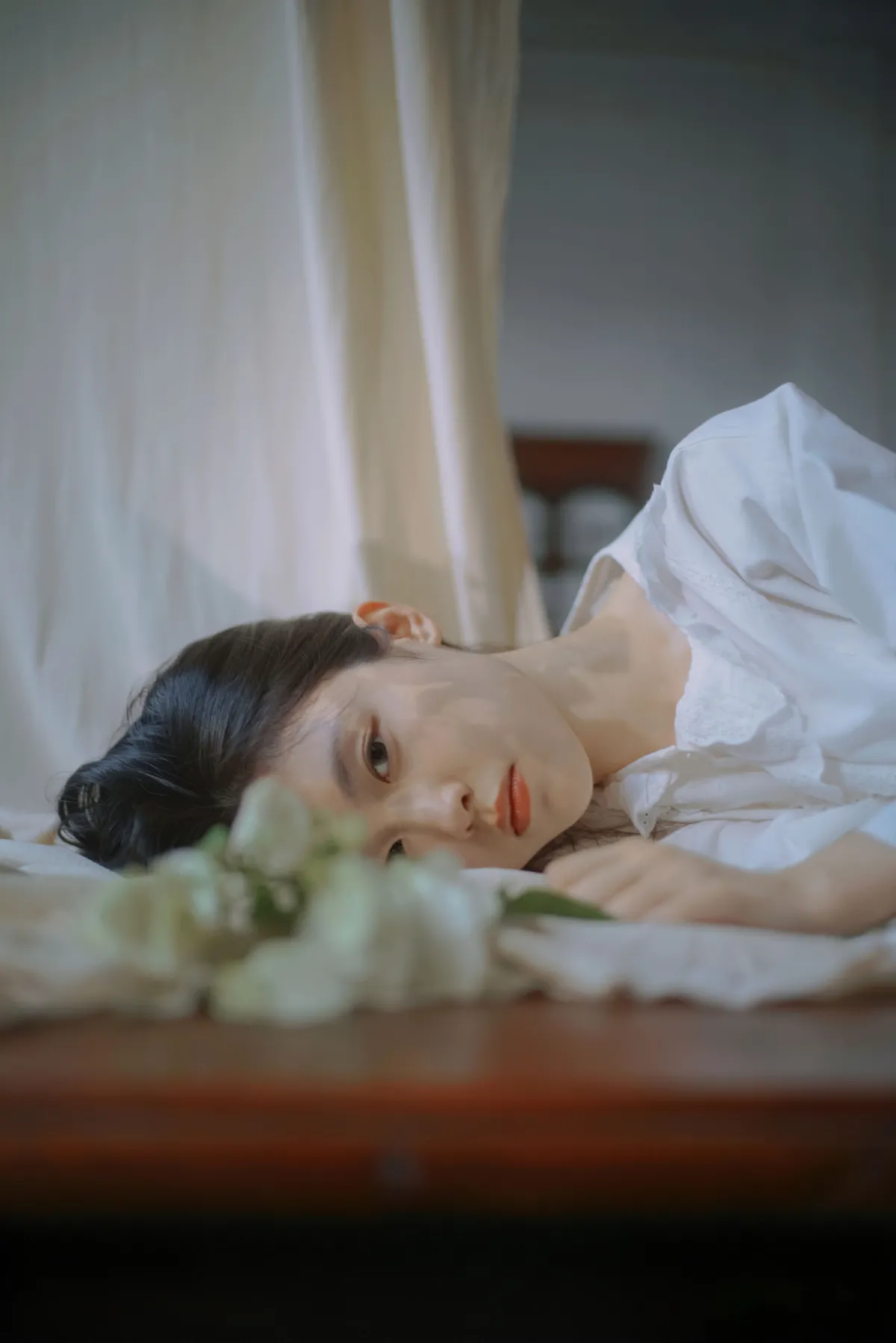 Tommy汤面_一只柚子《酷似亦菲的清冷神仙少女》美图作品图片1