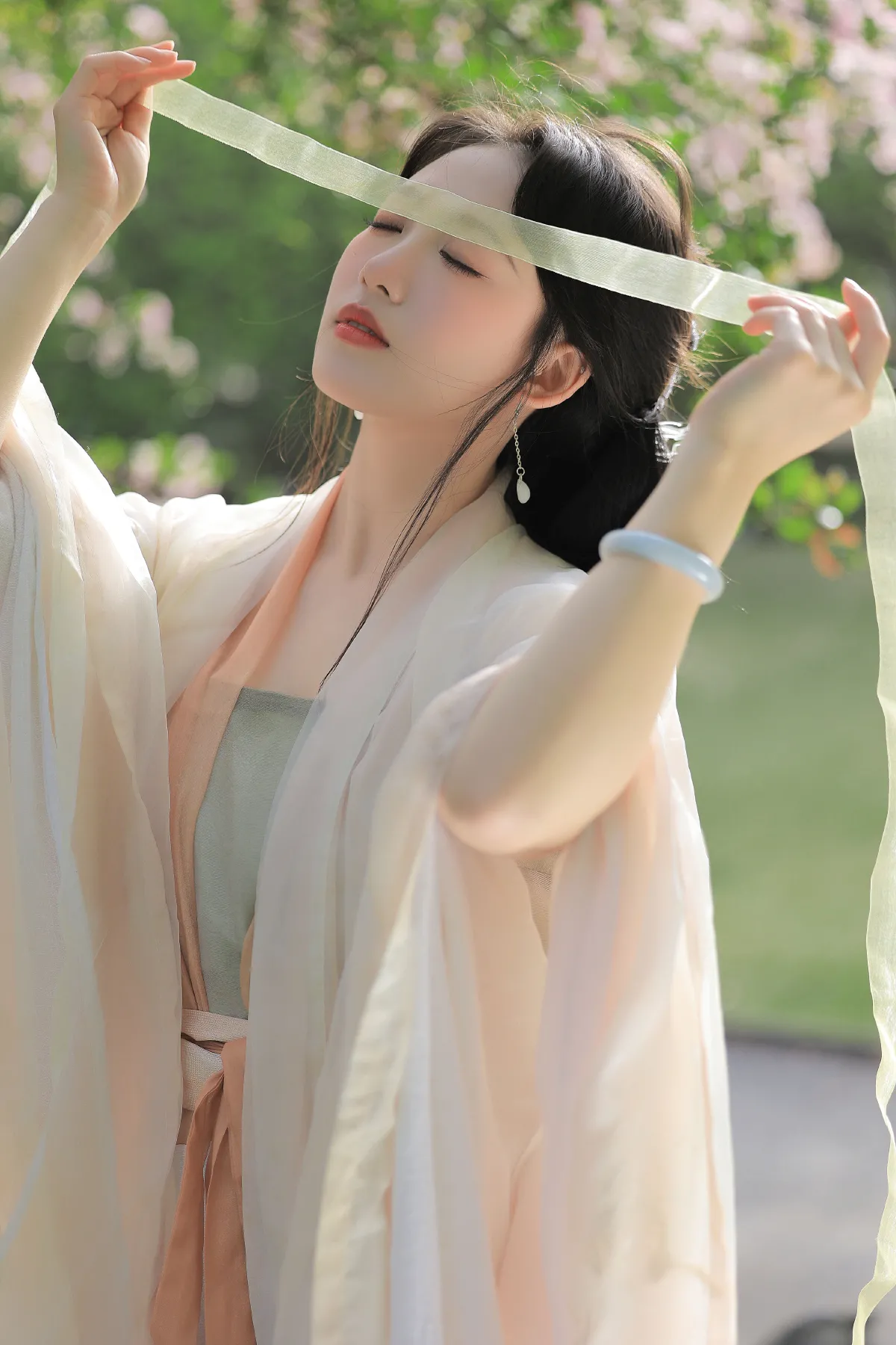 六月月月er_铁铁《春之樱》美图作品图片2