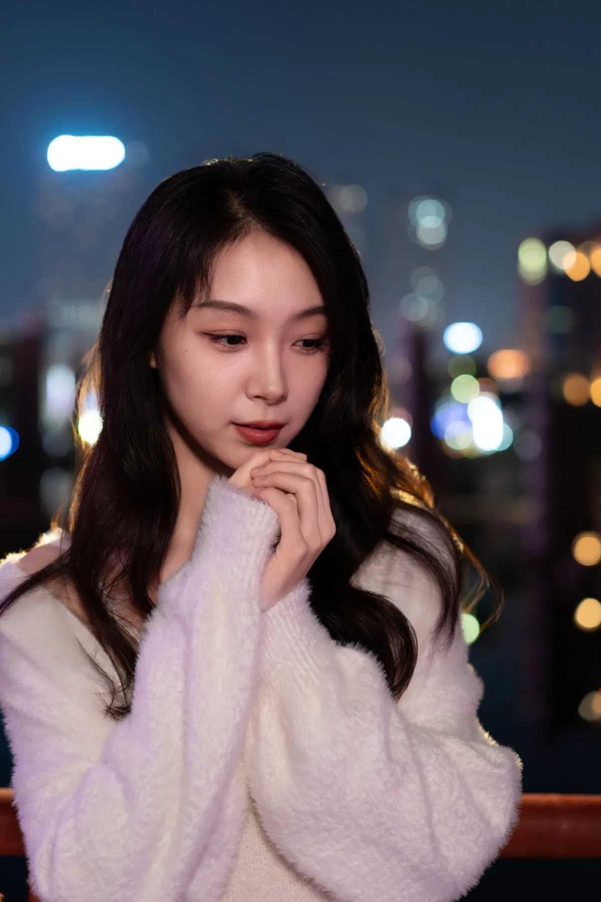 溯光之淼然_杜鹃《夜深之邻家少女》美图作品图片5