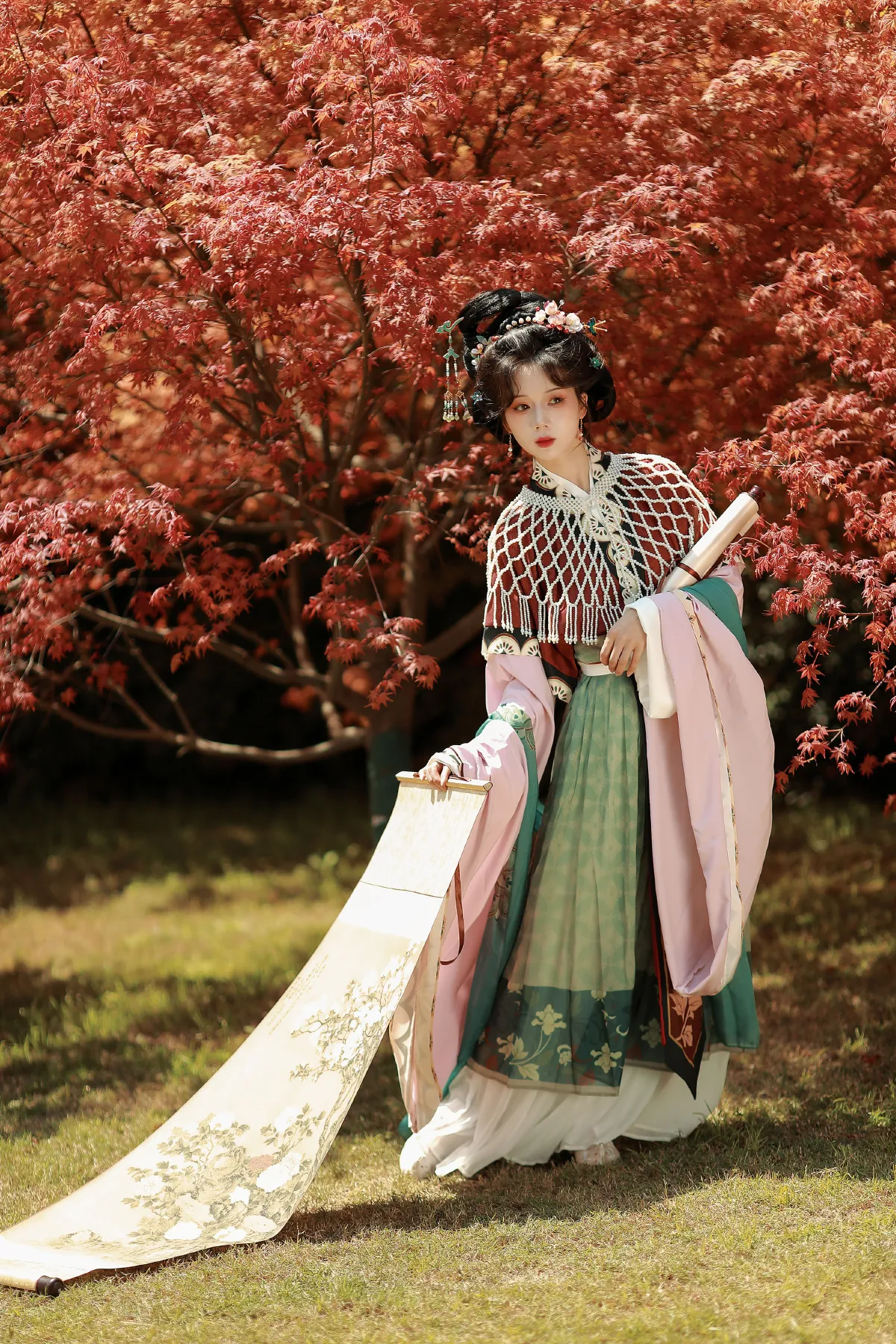 枫叶仕女图