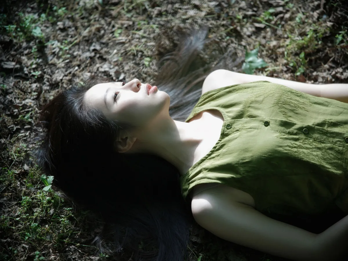 翯酱_姚-胖胖《绿意》美图作品图片3