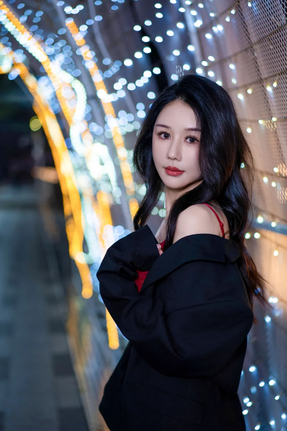 溯光之淼然_雪莉《千灯湖夜未央：红裙女神的光影诗篇》美图作品图片2