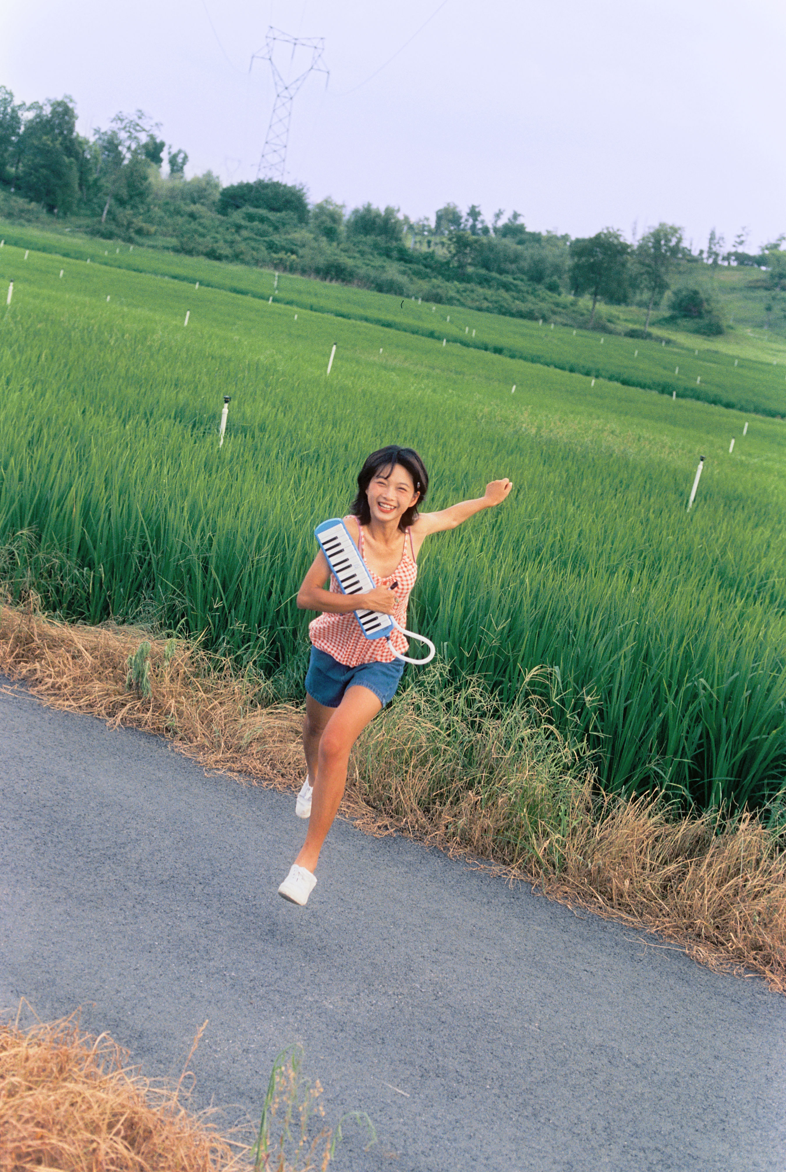 田罗妹妹_-小野椿芽-《第四十四次日落》美图作品图片1