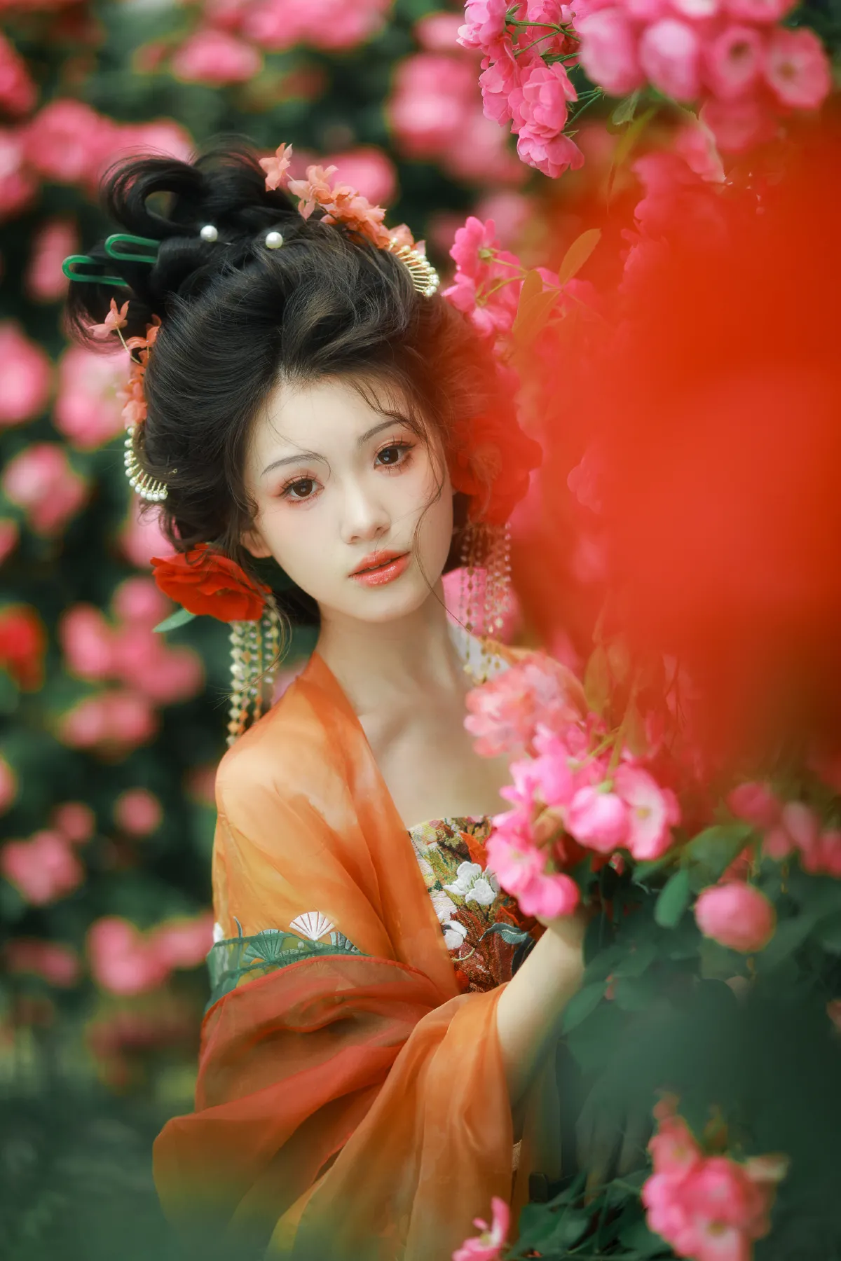 越路_悦璃《蔷薇汉服》美图作品图片4