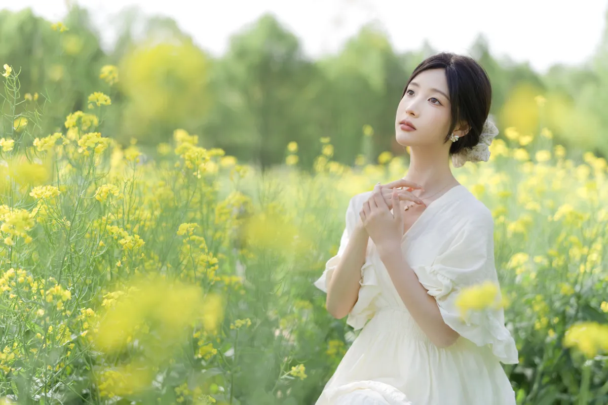 阿宏_栀栀雯《梦幻花海》美图作品图片2