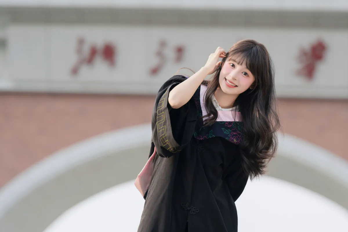 西夏_夏芋小年《学士服》美图作品图片1