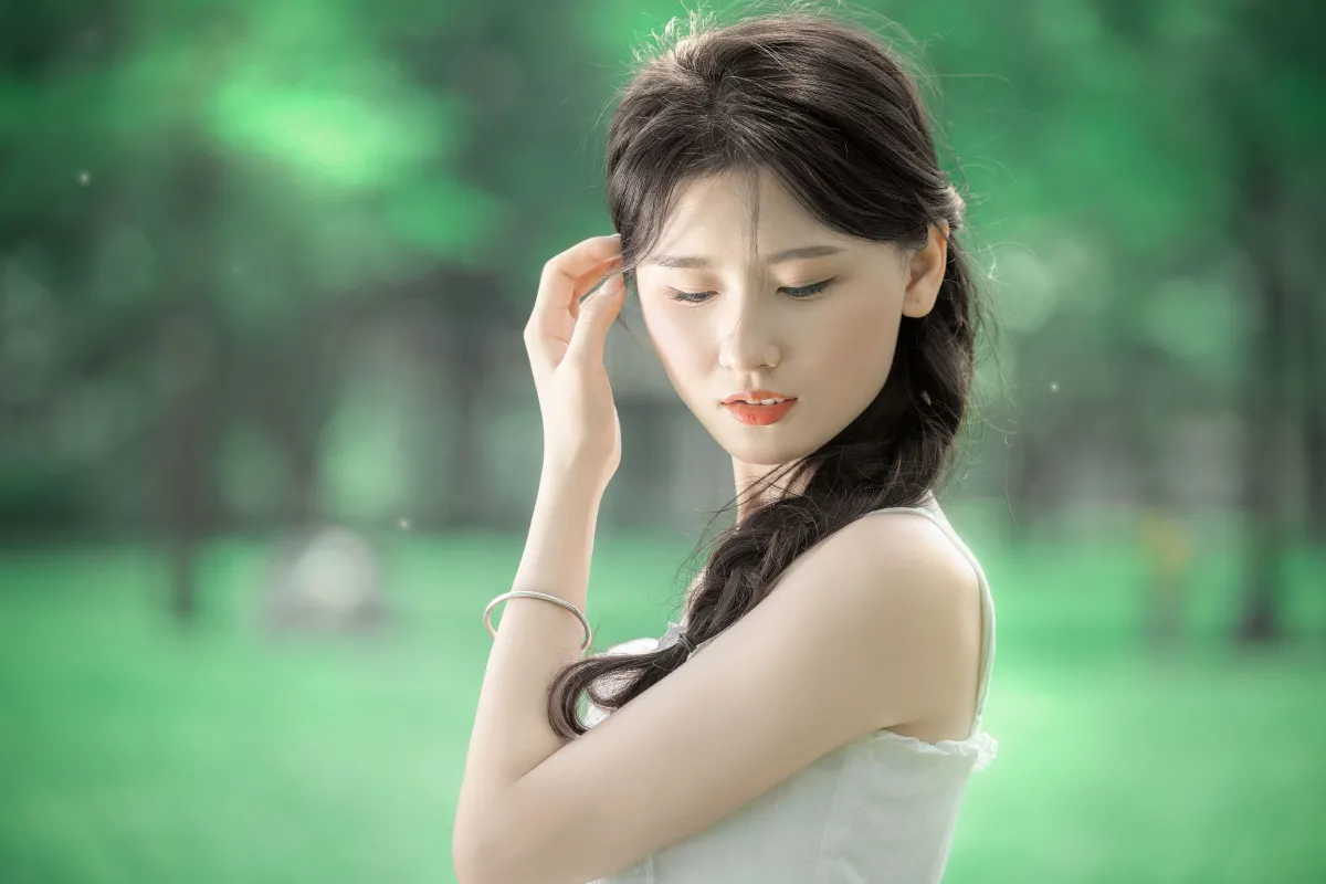 小果林_采桑子《青青草坪》美图作品图片3