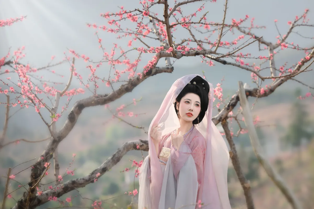 小果林_CC《花非花》美图作品图片3
