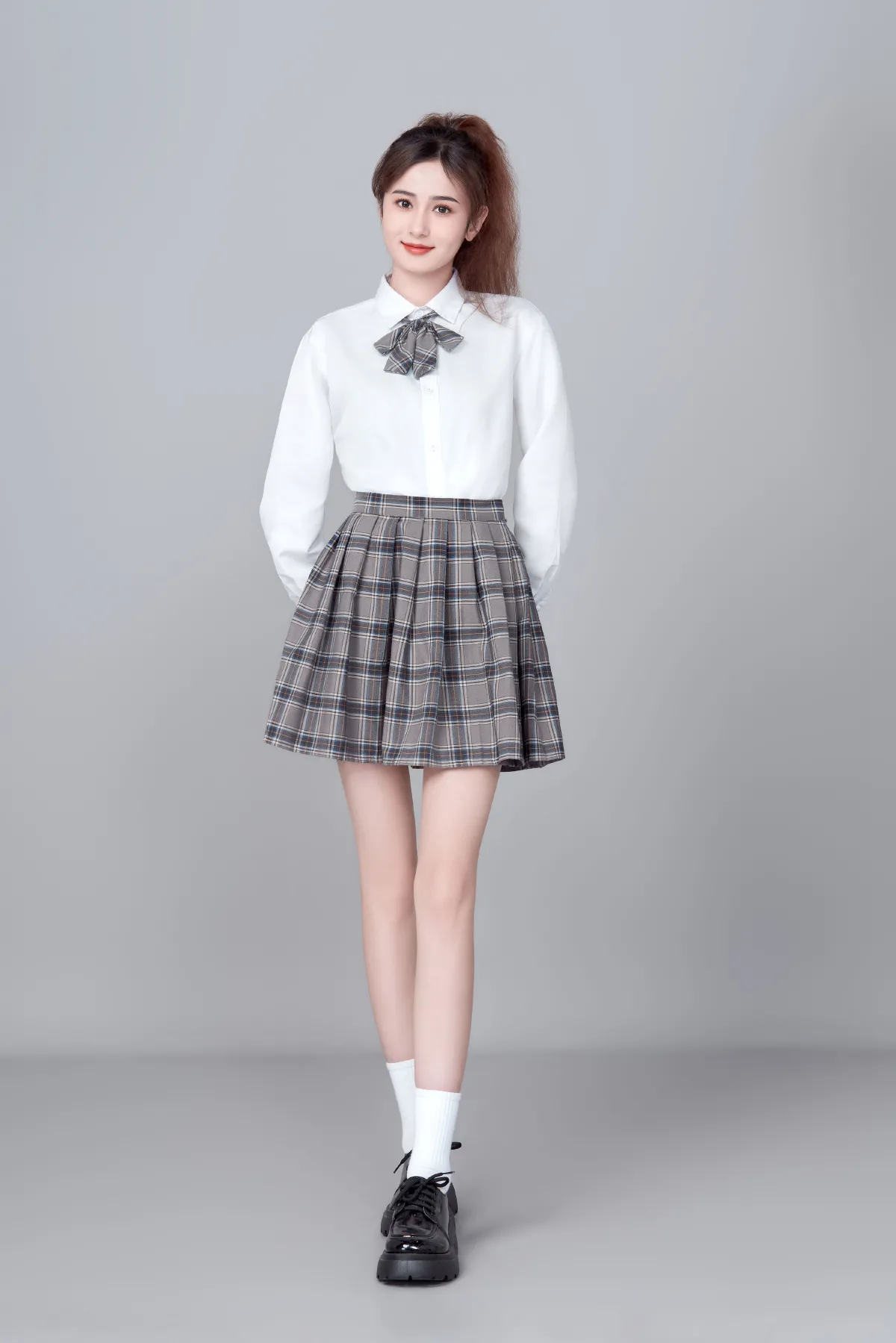 溯光之淼然_坎杜克《白衫格裙：少女活力映像》美图作品图片3