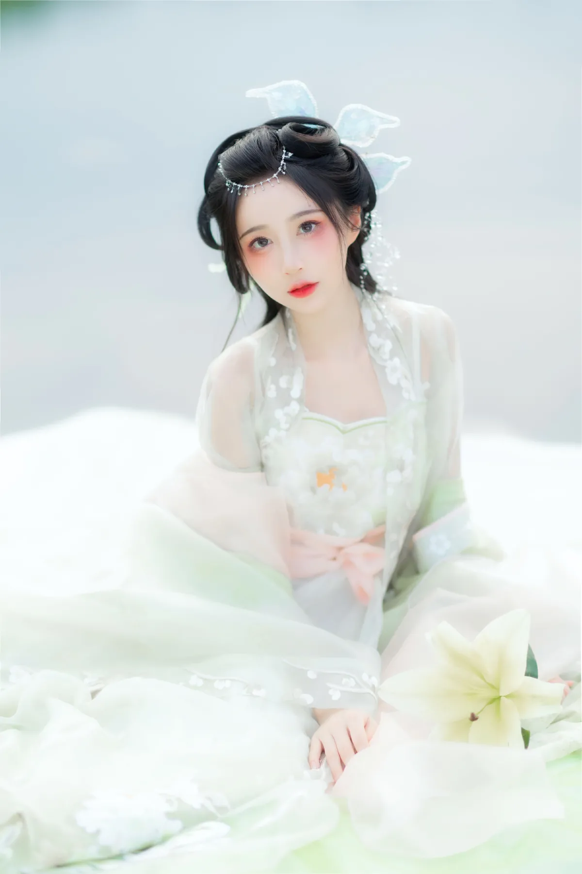 少时白_绮罗生的小苏苏《绿梅》美图作品图片5