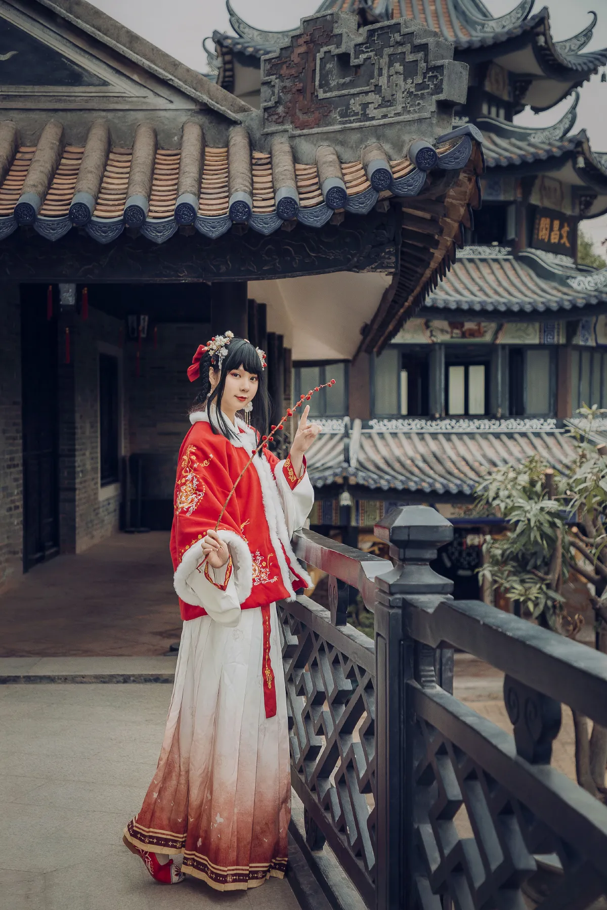 人随春喜，春随人和1