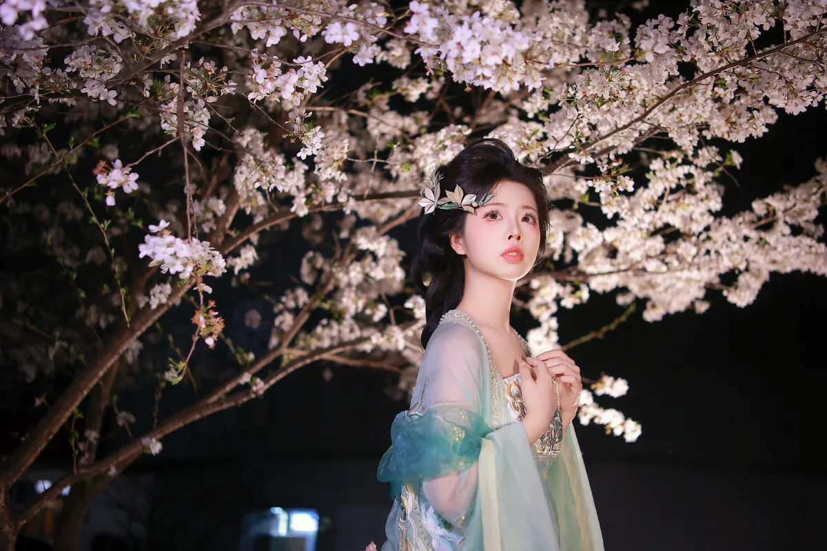 樱花与少女