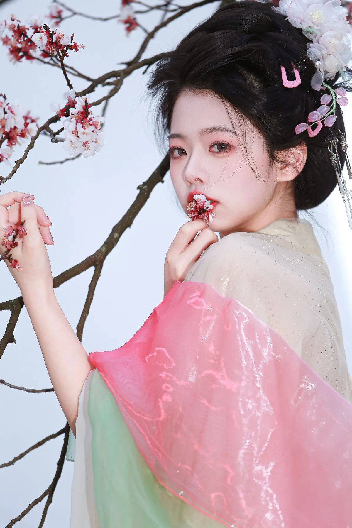 一姐_肥肥《山茶花神》美图作品图片2