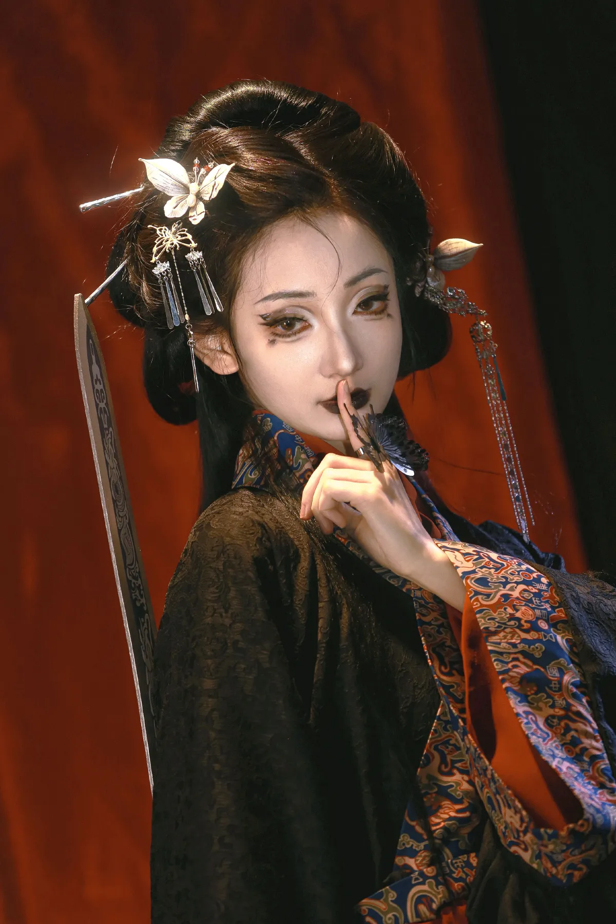 一姐_荔小柴《恶女》美图作品图片5