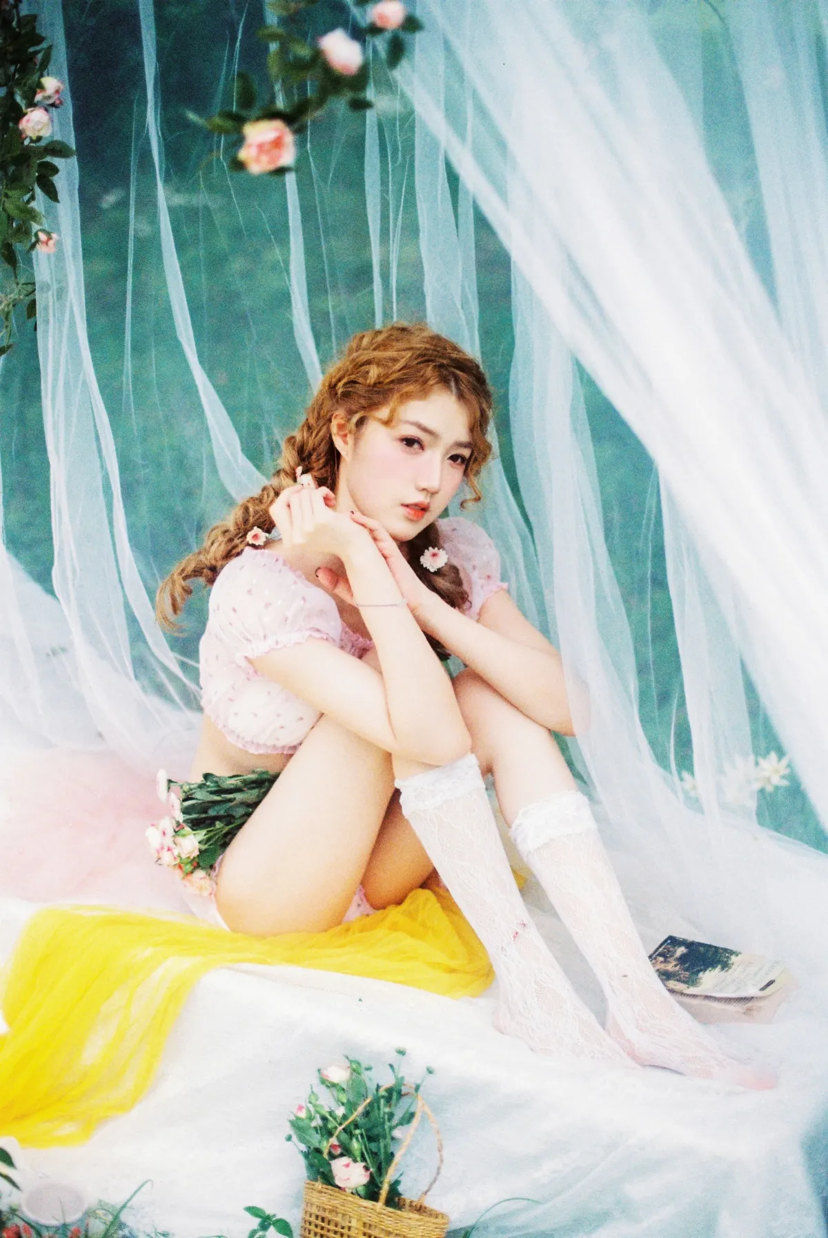甜汐_雨涵《金发少女》美图作品图片3