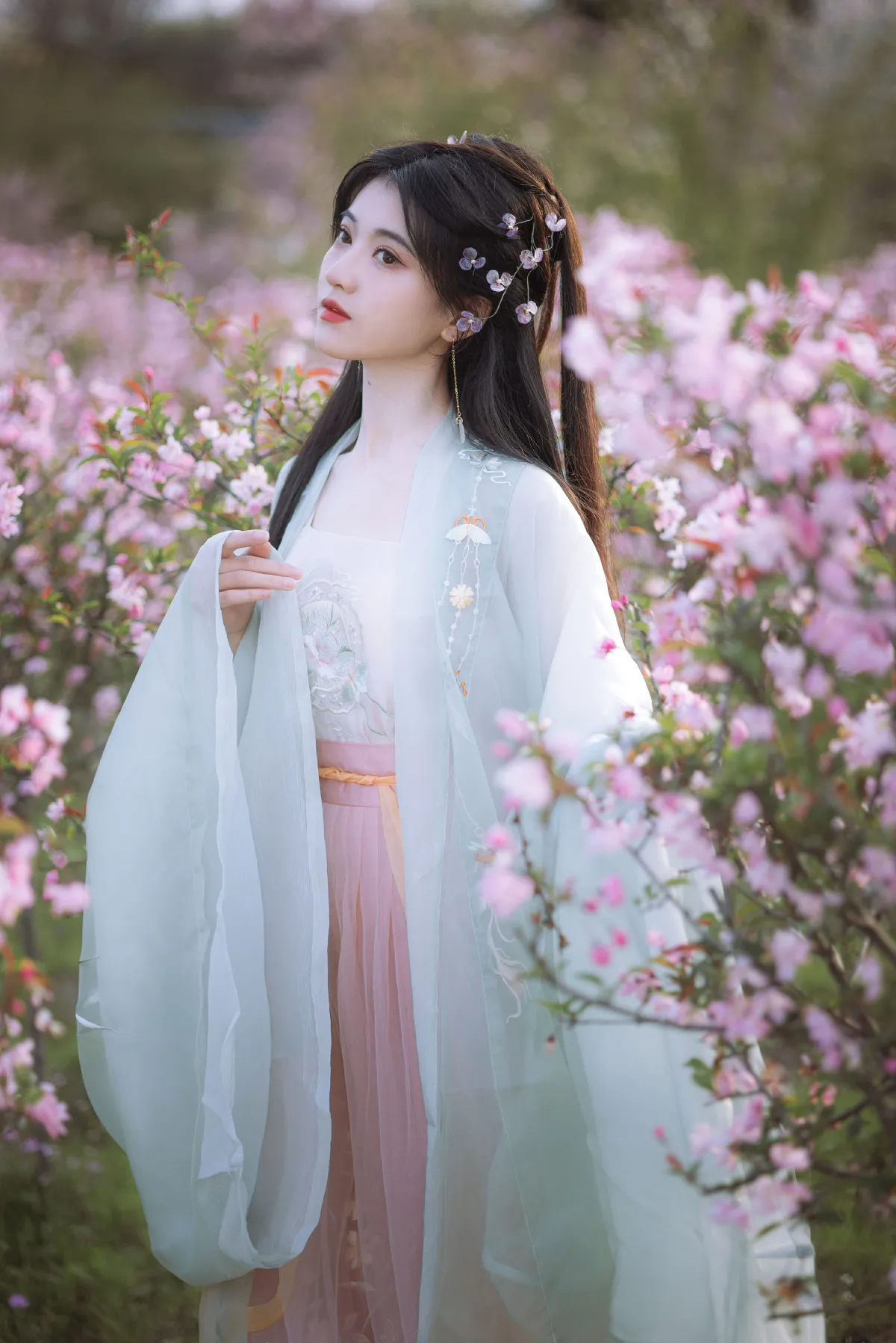万锦其_当初叫人家小田田《春来时》美图作品图片3