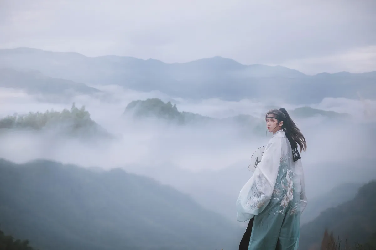 青丘青狐