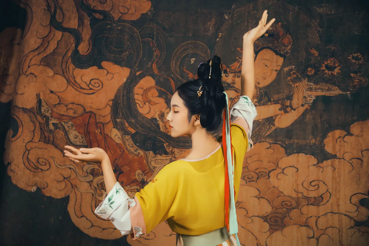 破晓X_简小橙《敦煌少女》美图作品图片1
