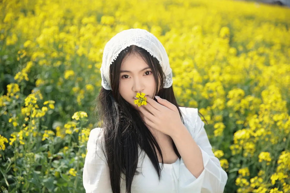 摄影师鹤白_小南《油菜花生命力》美图作品图片2