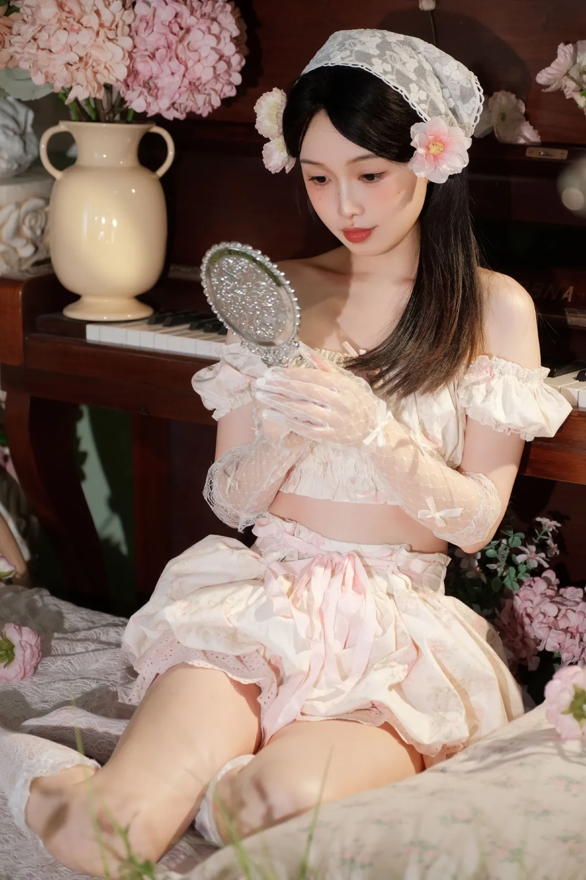 猫八木_酸奶加心好好次《花》美图作品图片2