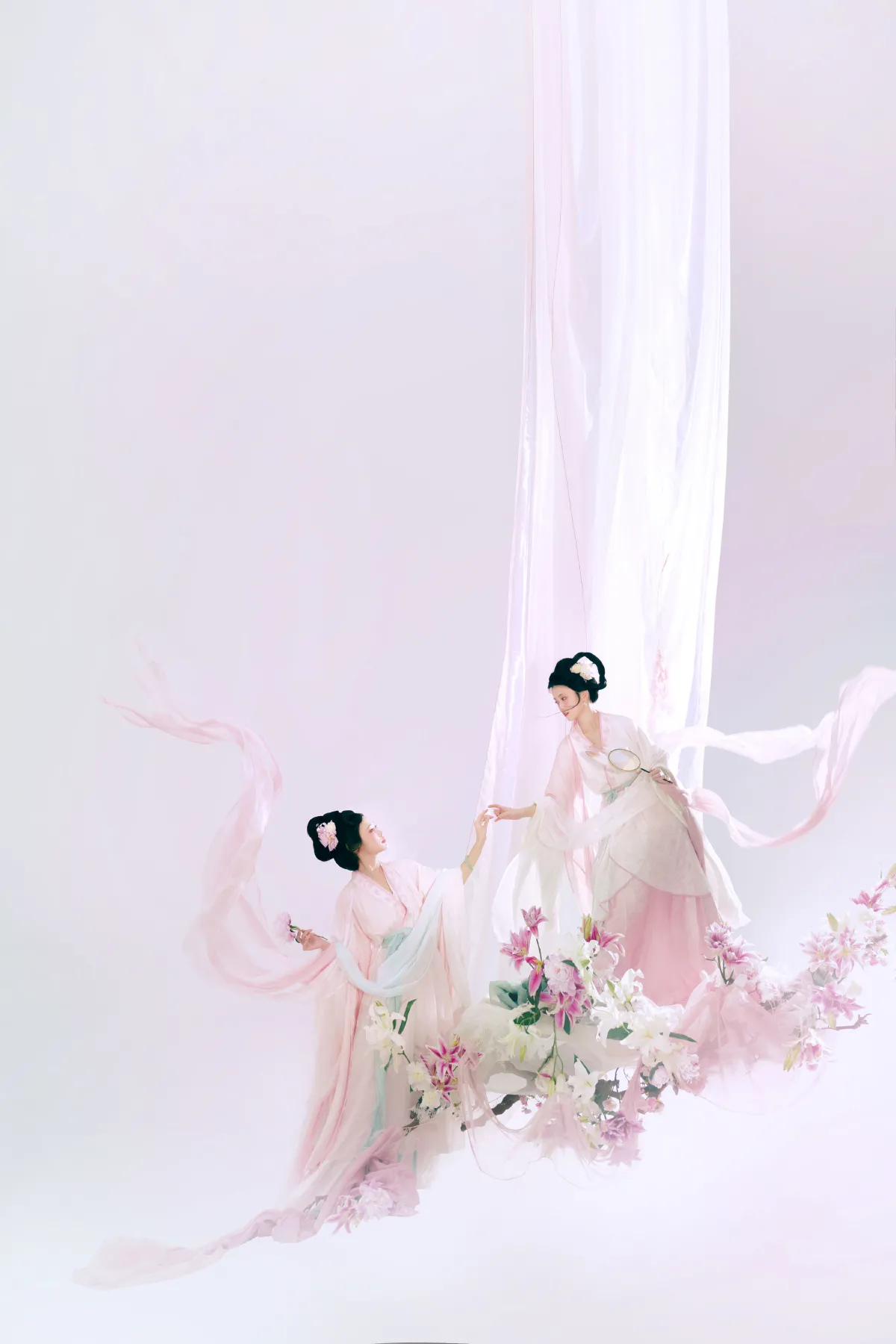 扶卮_桃迟_苔源《美人如花隔云端》美图作品图片1