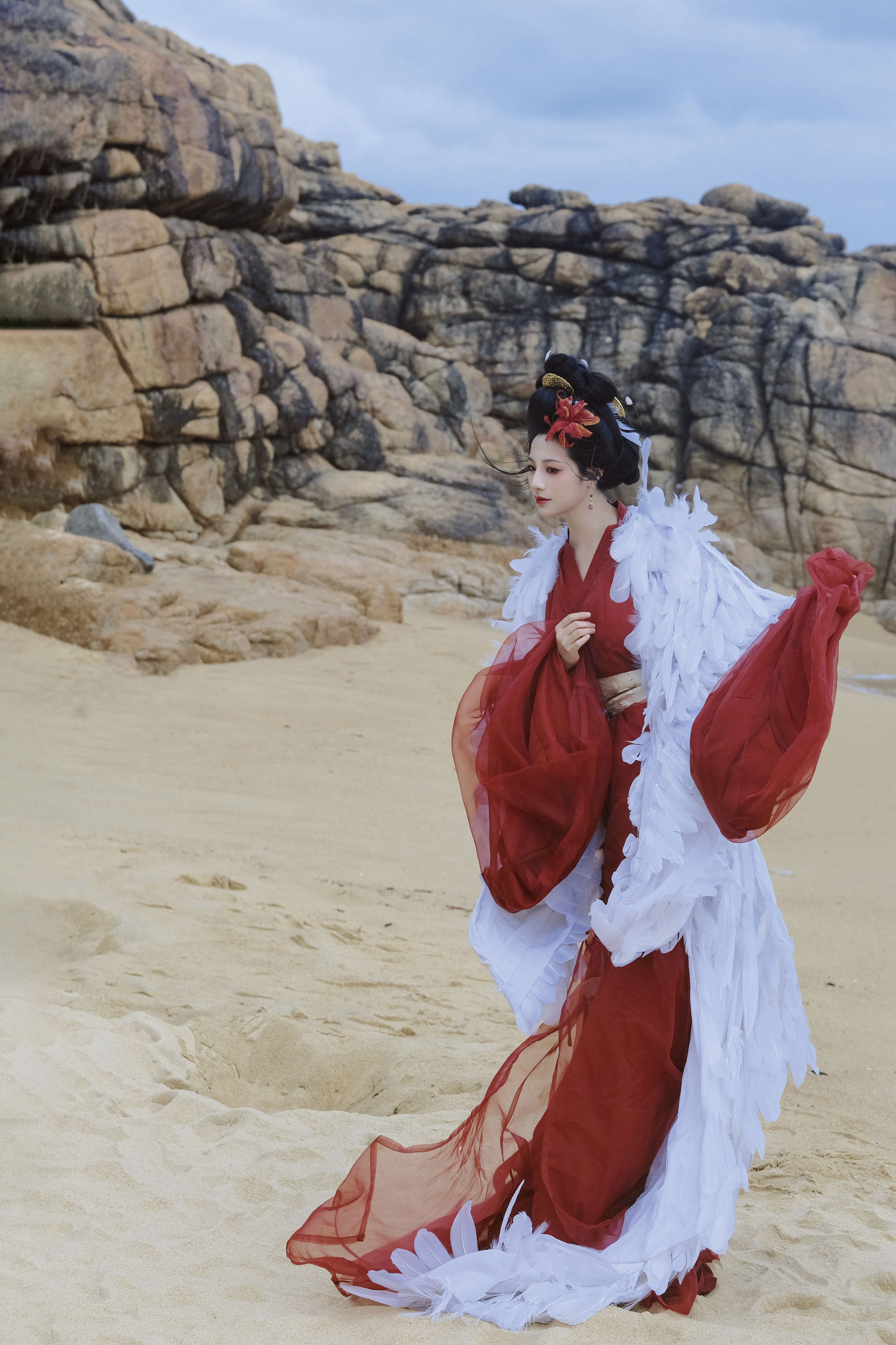 鸦青_琼崽爱吃四季豆《玄鸟》美图作品图片1