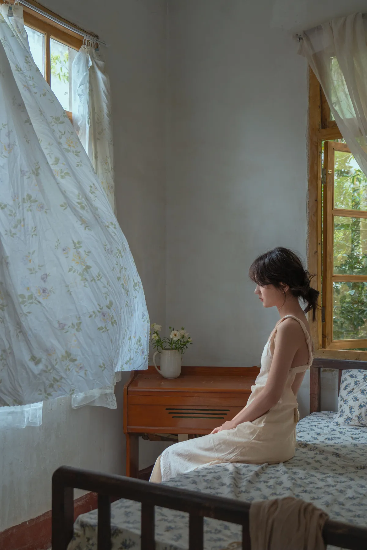 有梦无才的王同学_小雨天气《少女的心事》美图作品图片2