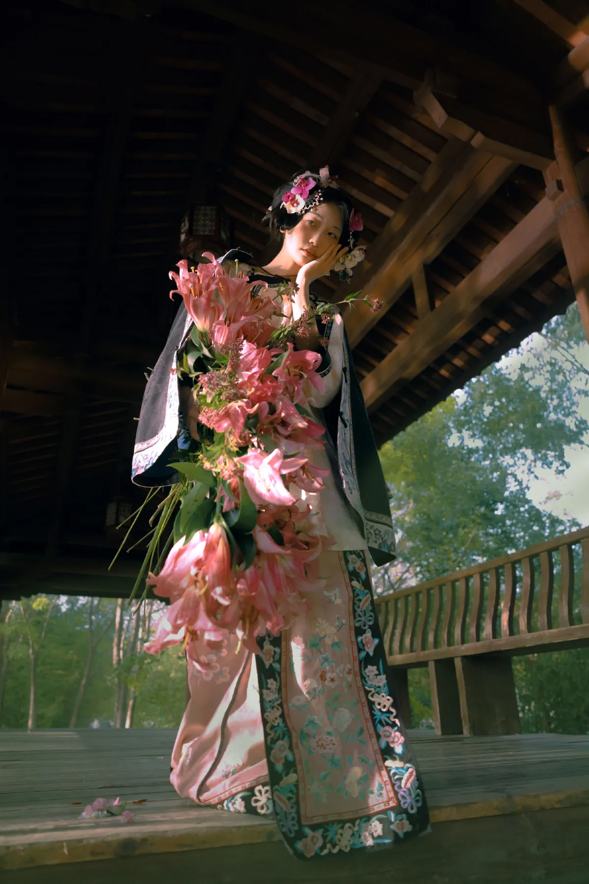 扶卮_慈云四《花 • 冢》美图作品图片1