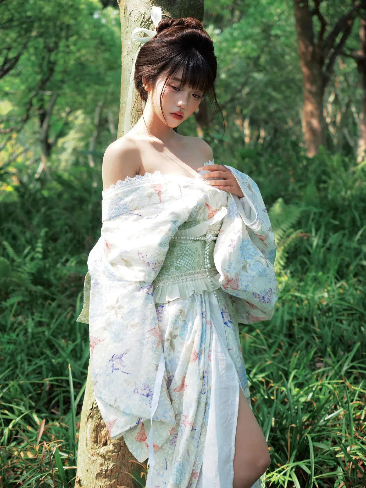 草摩旋子_小欣一一《阳光是盛夏的动脉》美图作品图片1