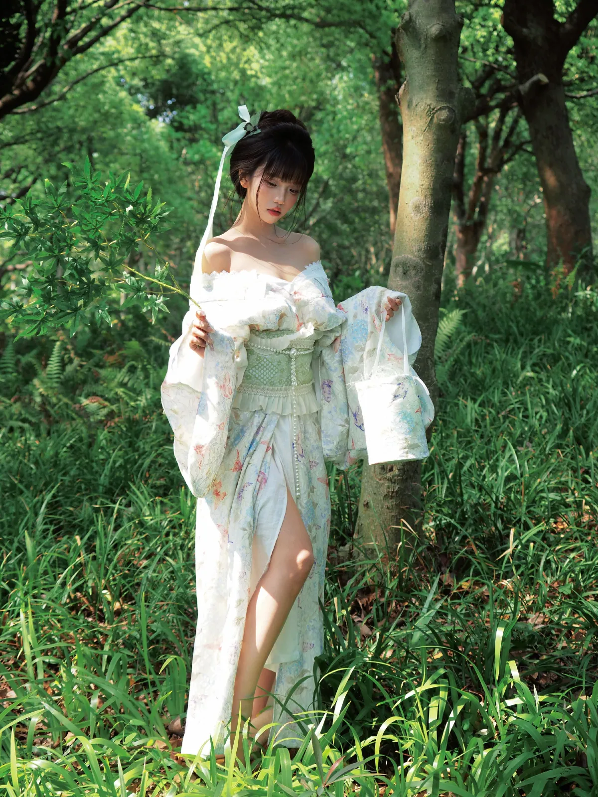 草摩旋子_小欣一一《阳光是盛夏的动脉》美图作品图片2