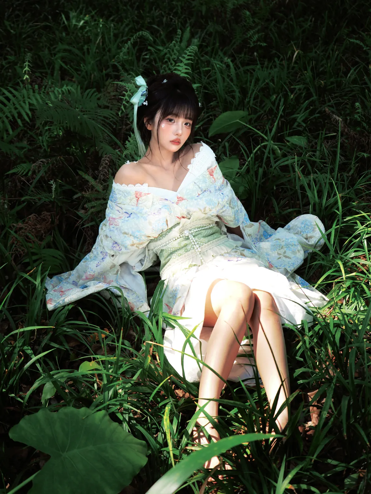 草摩旋子_小欣一一《阳光是盛夏的动脉》美图作品图片4