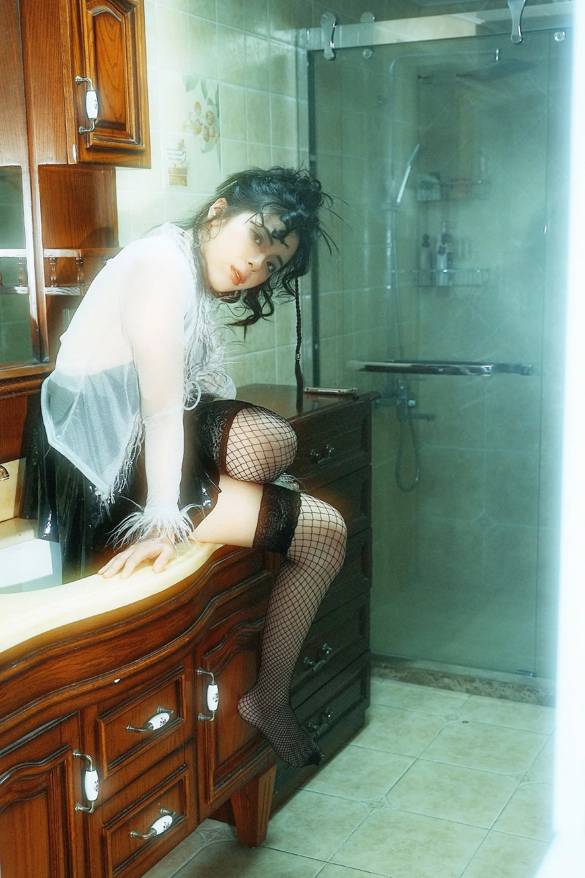 溜花梨_一只仟仟《灯光一闪》美图作品图片2