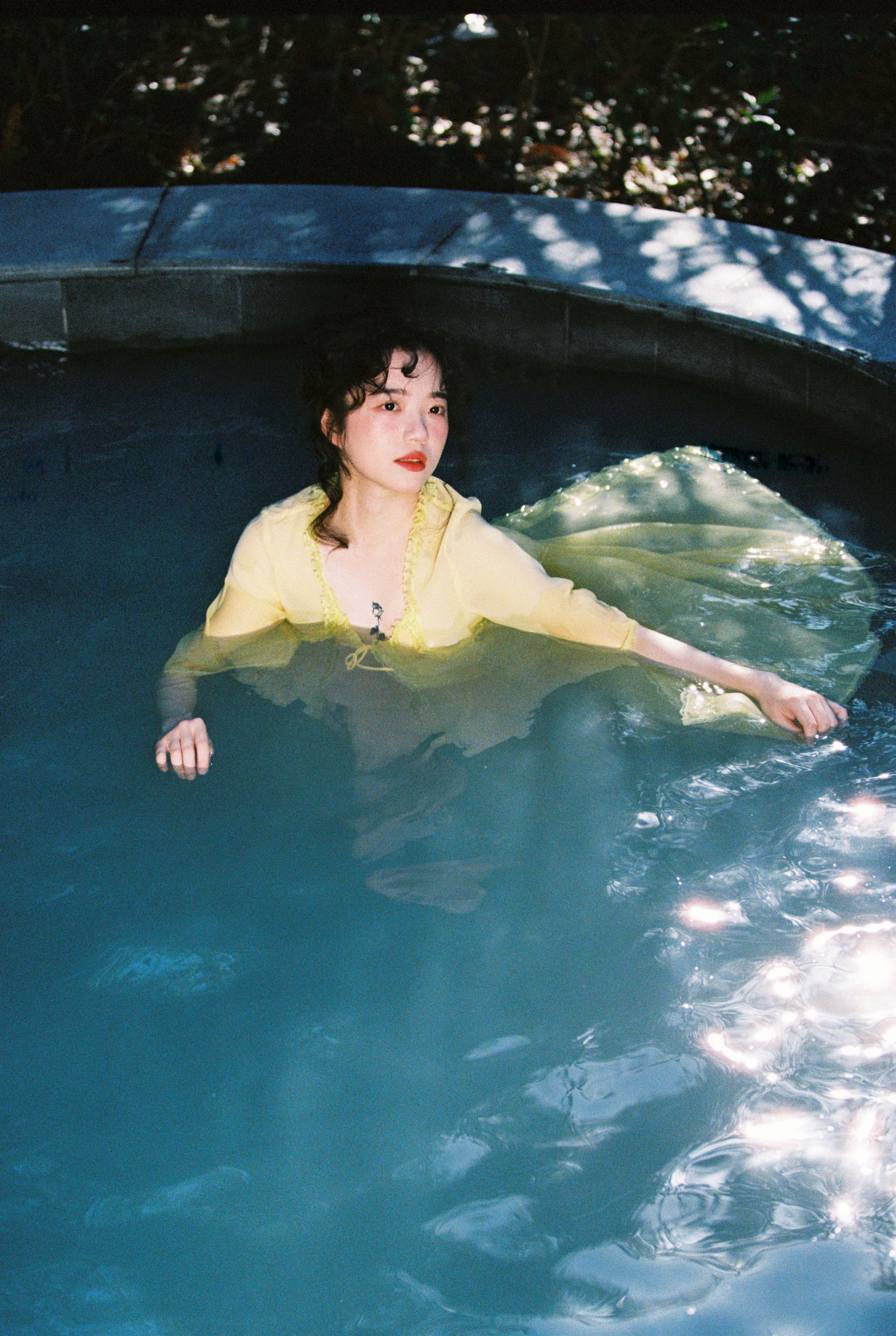 溜花梨_诗诗《慵懒时刻》美图作品图片1