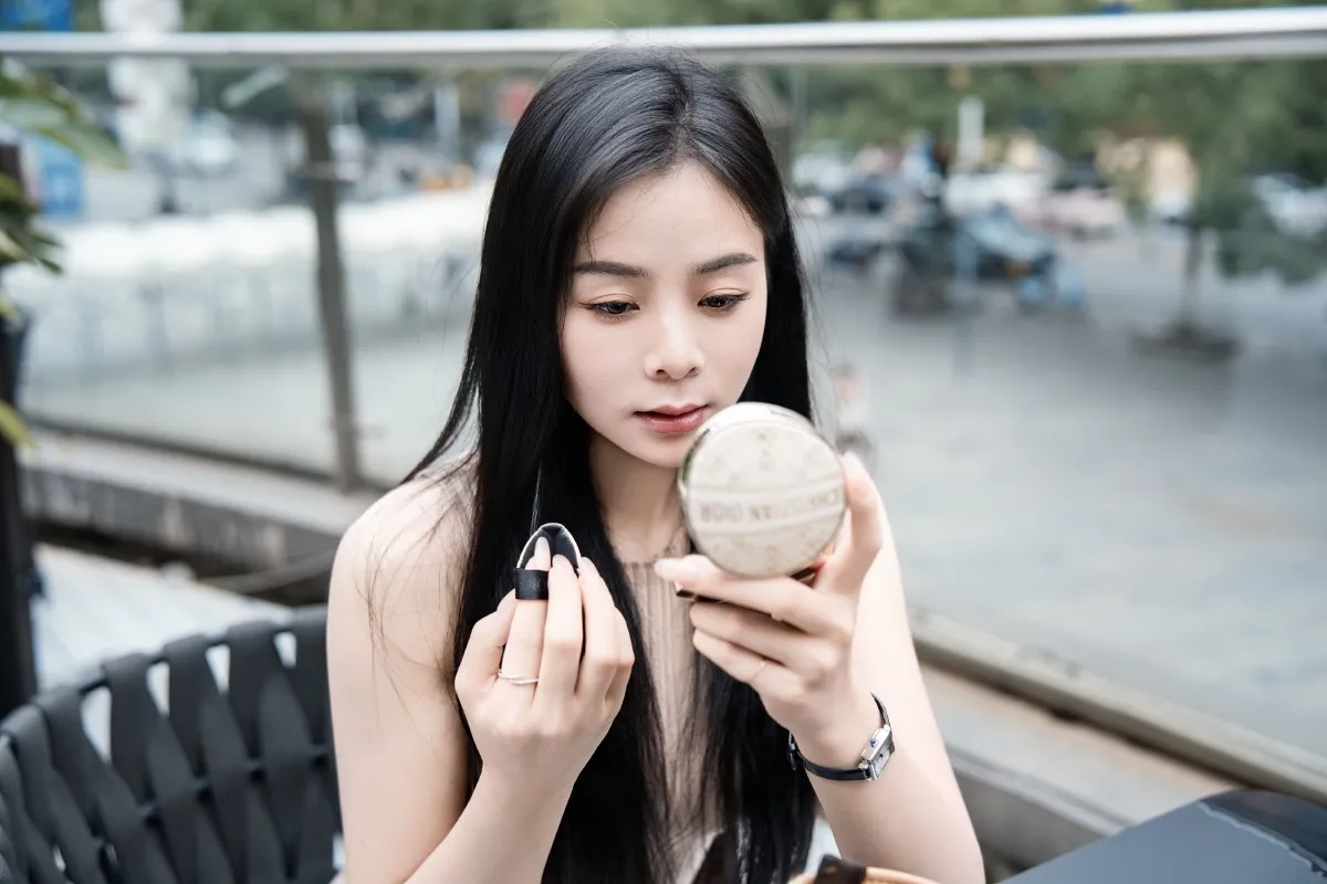 我不是梁朝伟_小颖《城市街拍》美图作品图片3