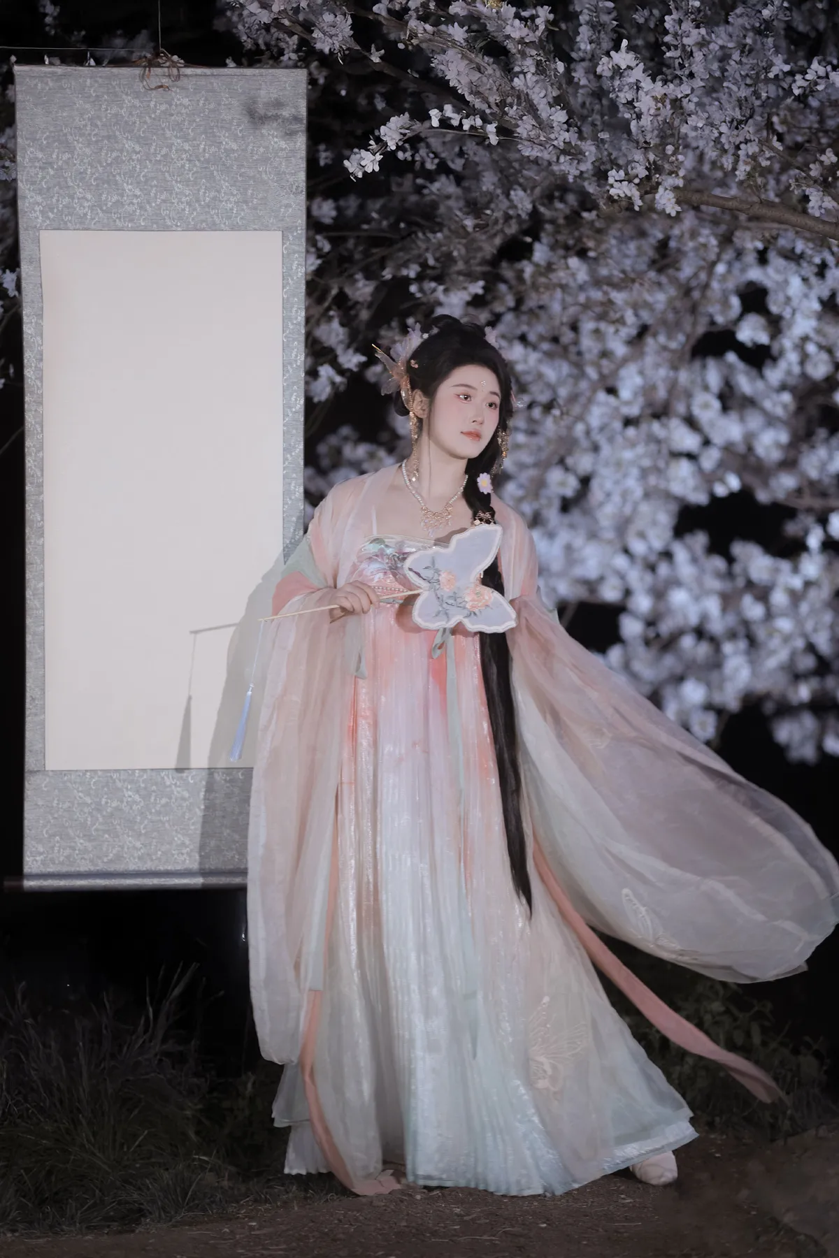 春夜赏樱