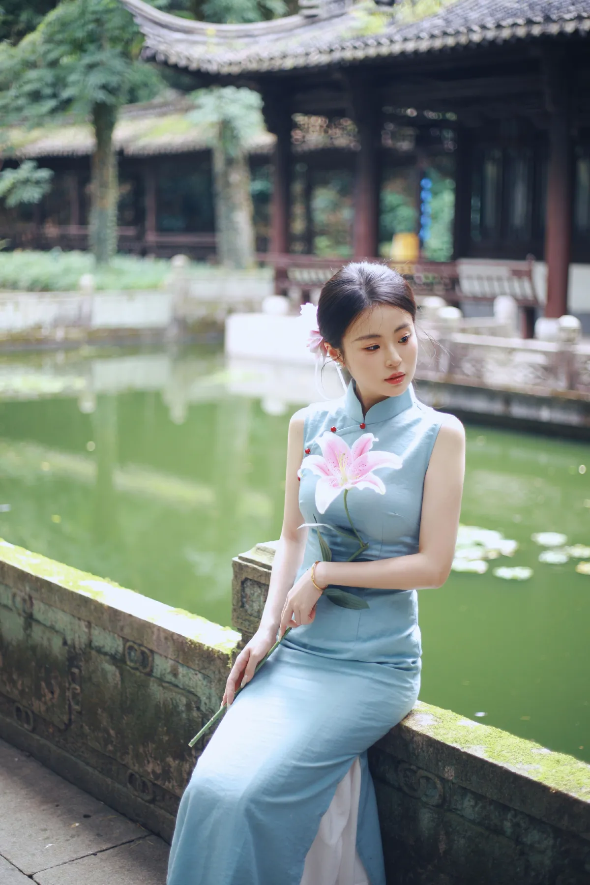 摄影师鹤白_小蓝《越王台旗袍新中式》美图作品图片2