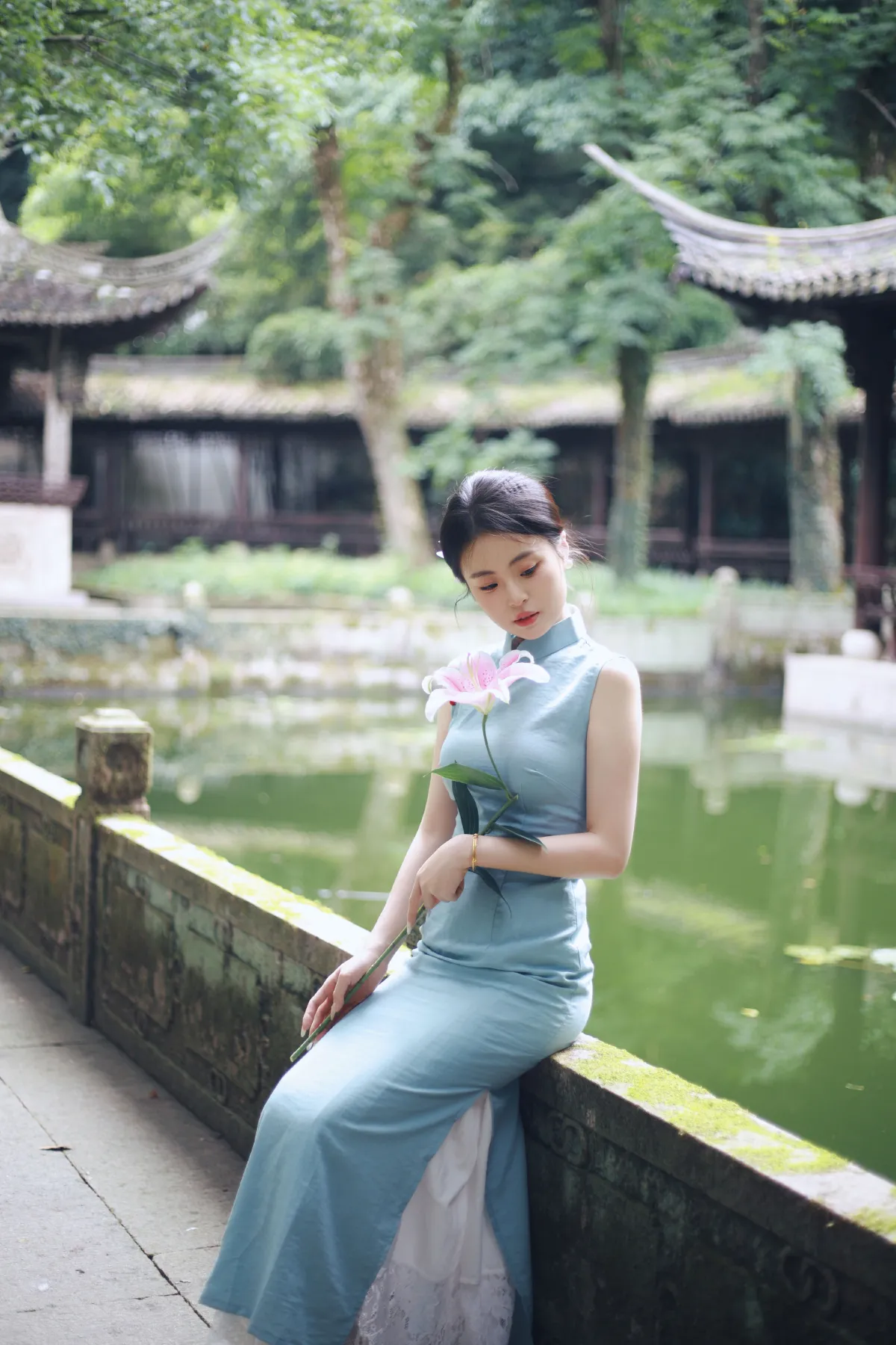 摄影师鹤白_小蓝《越王台旗袍新中式》美图作品图片3
