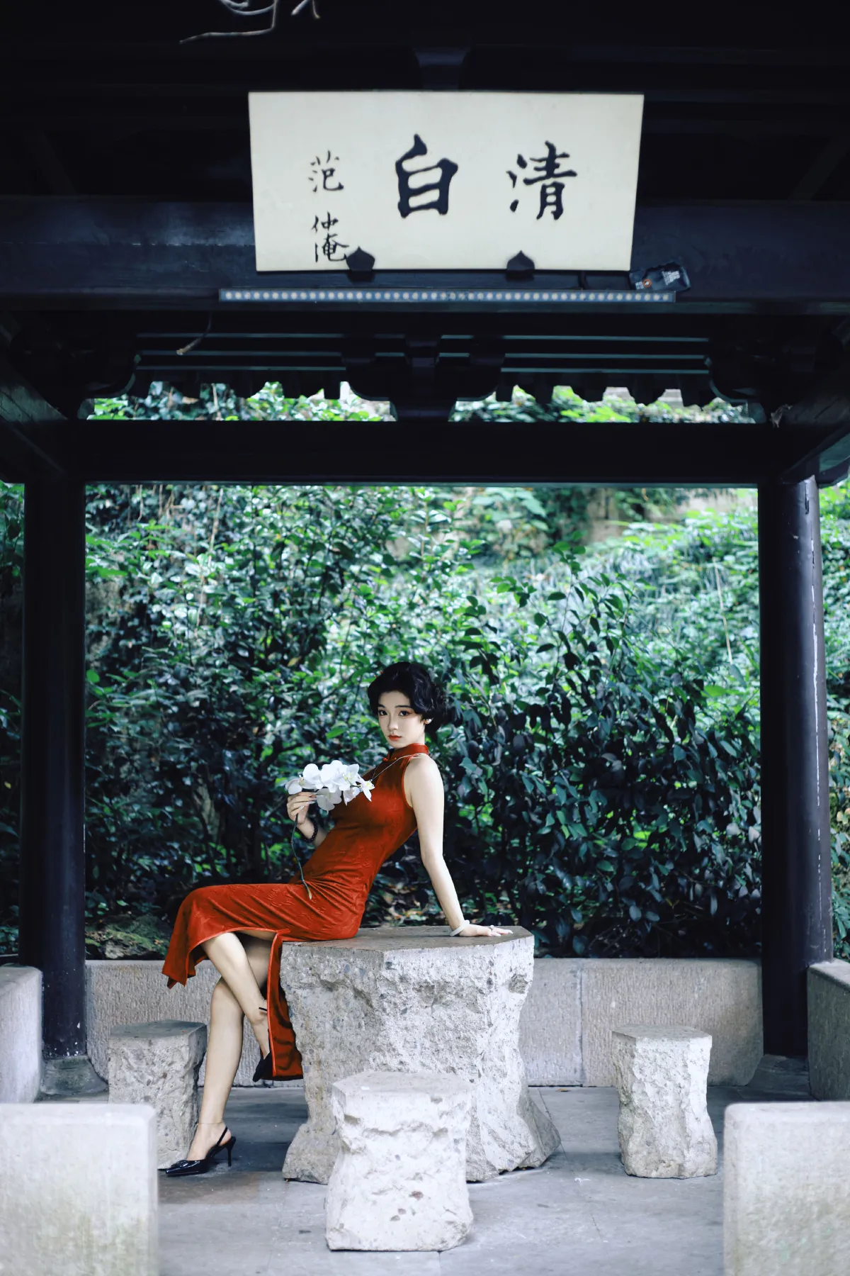 摄影师鹤白_无语草莓《旗袍手推波 江南东方美》美图作品图片3